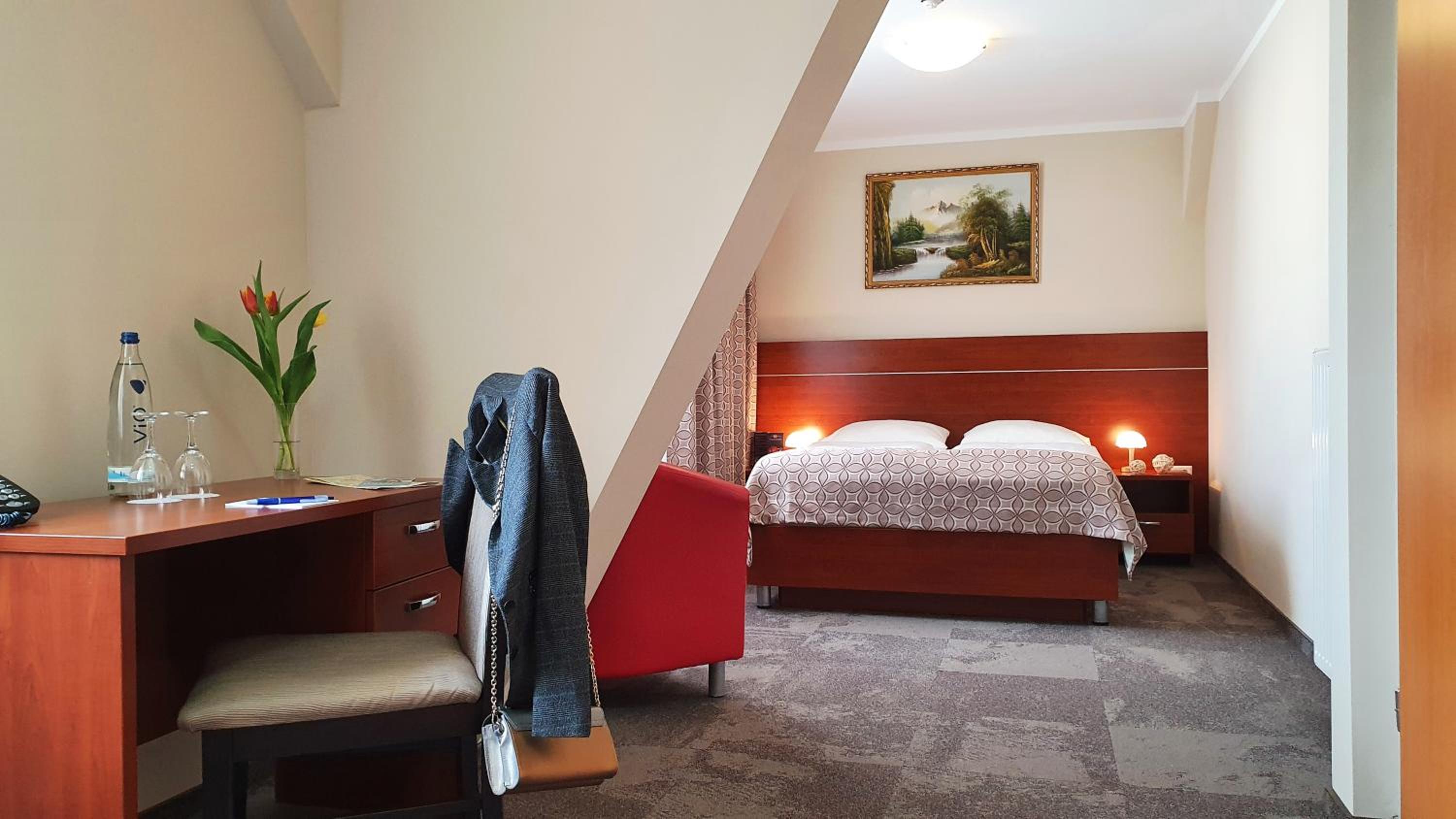 Standard Double Room - Photo 22