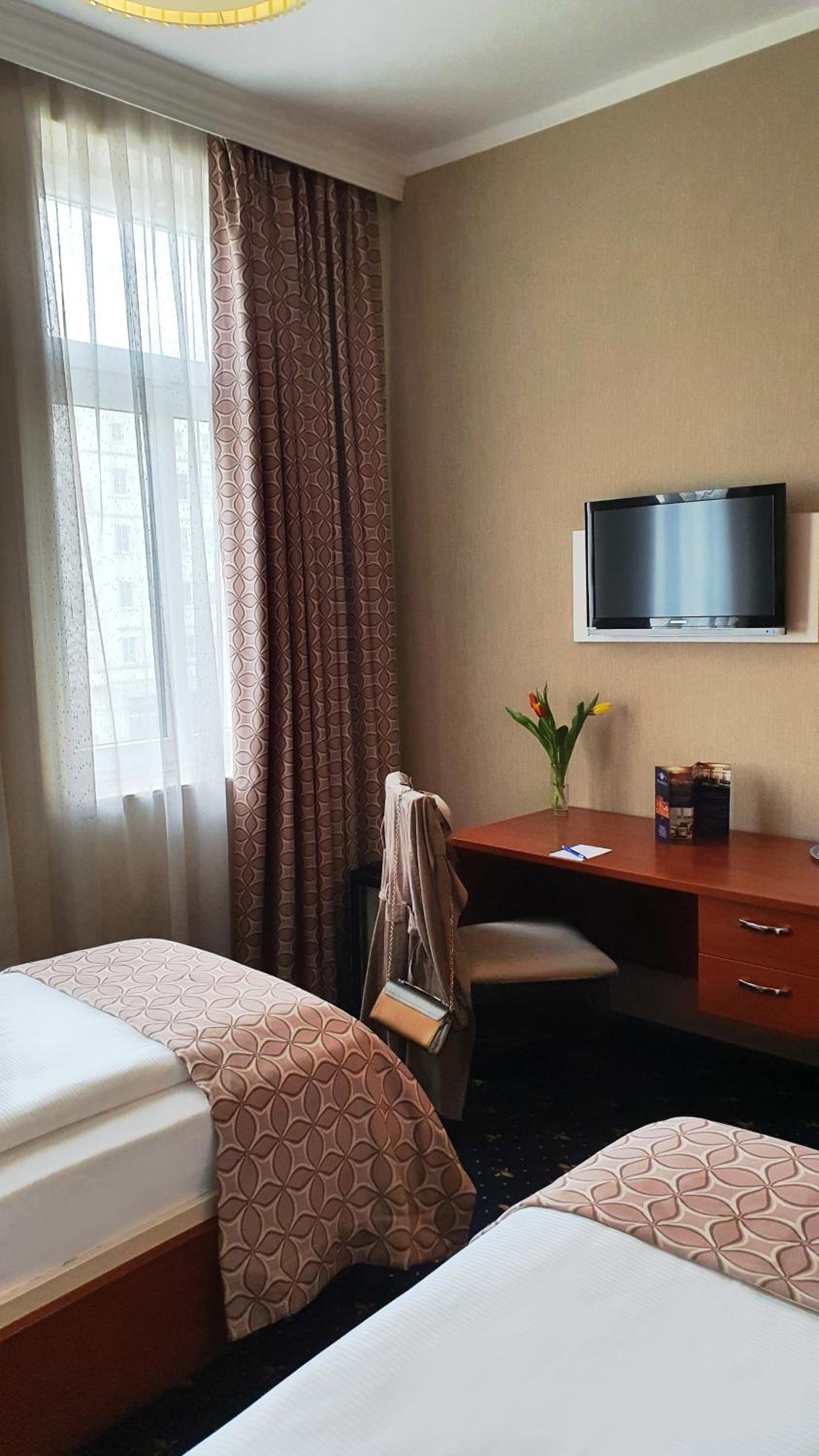 Standard Double Room - Photo 21
