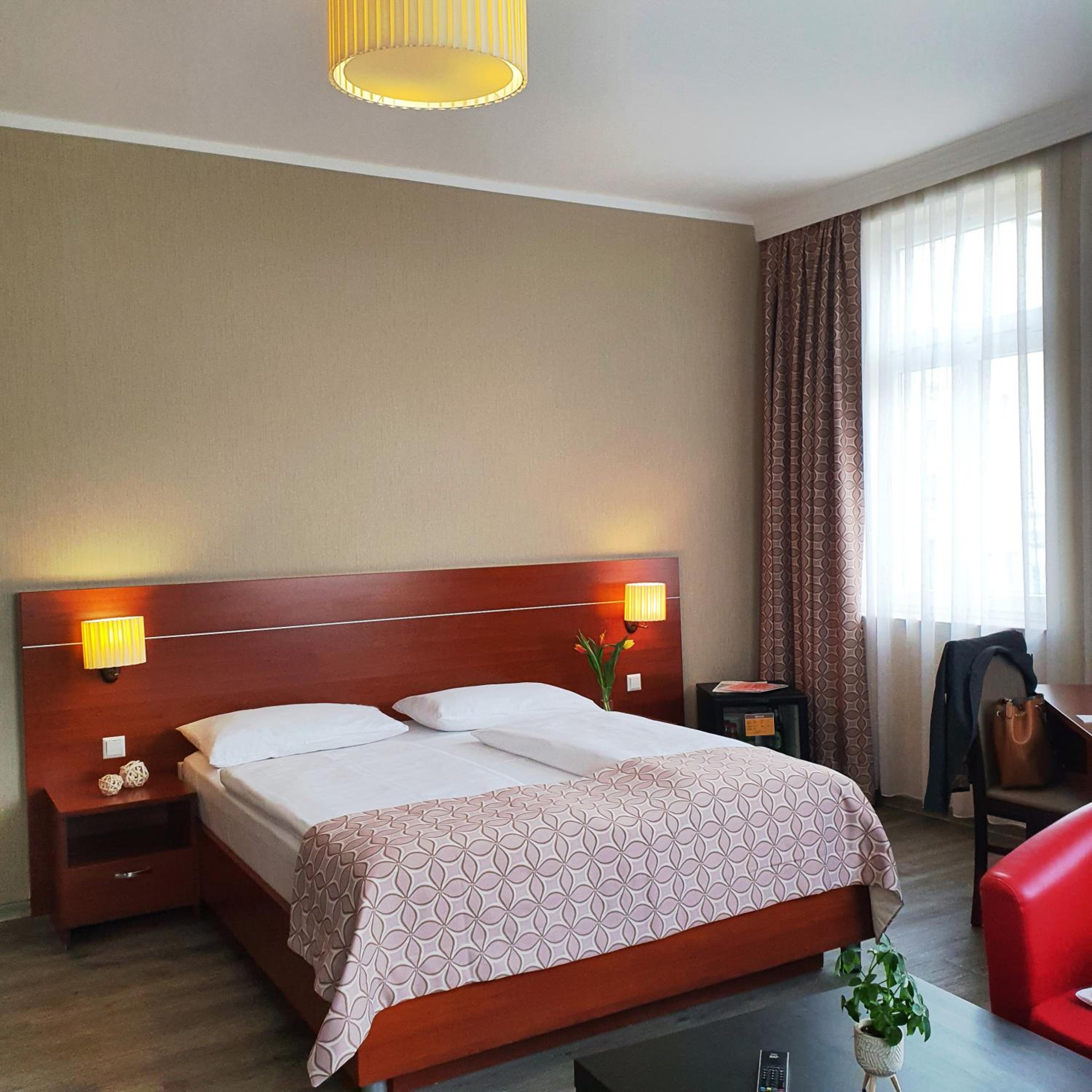 Standard Double Room - Photo 28