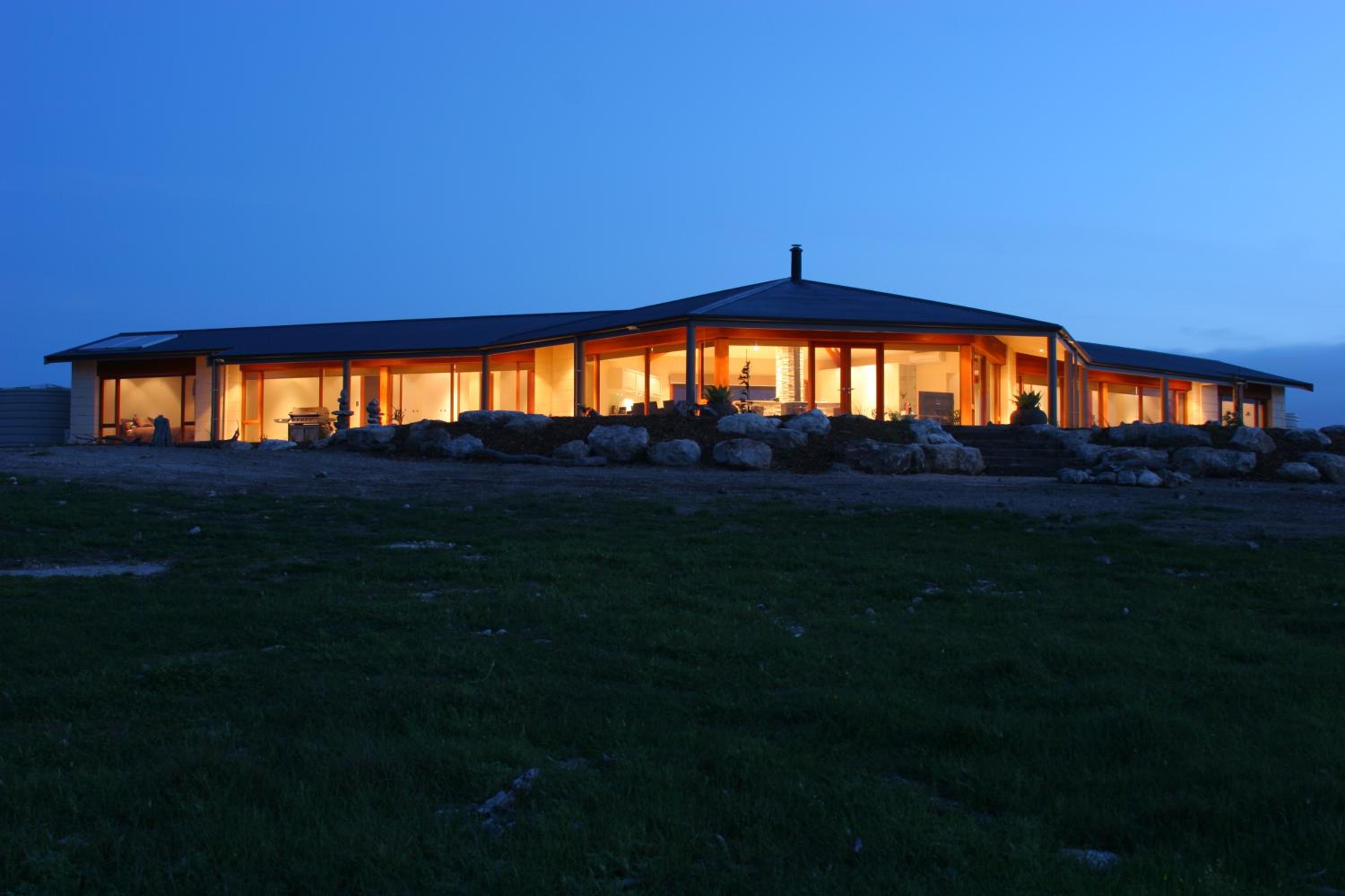 Four-Bedroom Vacation Home photo 2