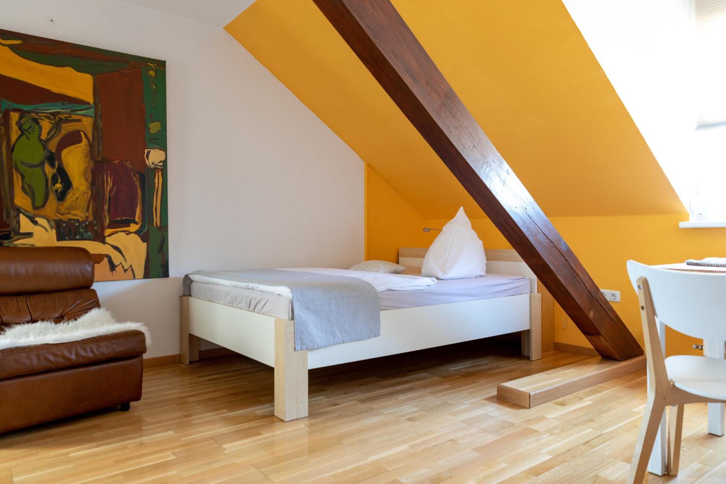Single Room with Queensize Bed