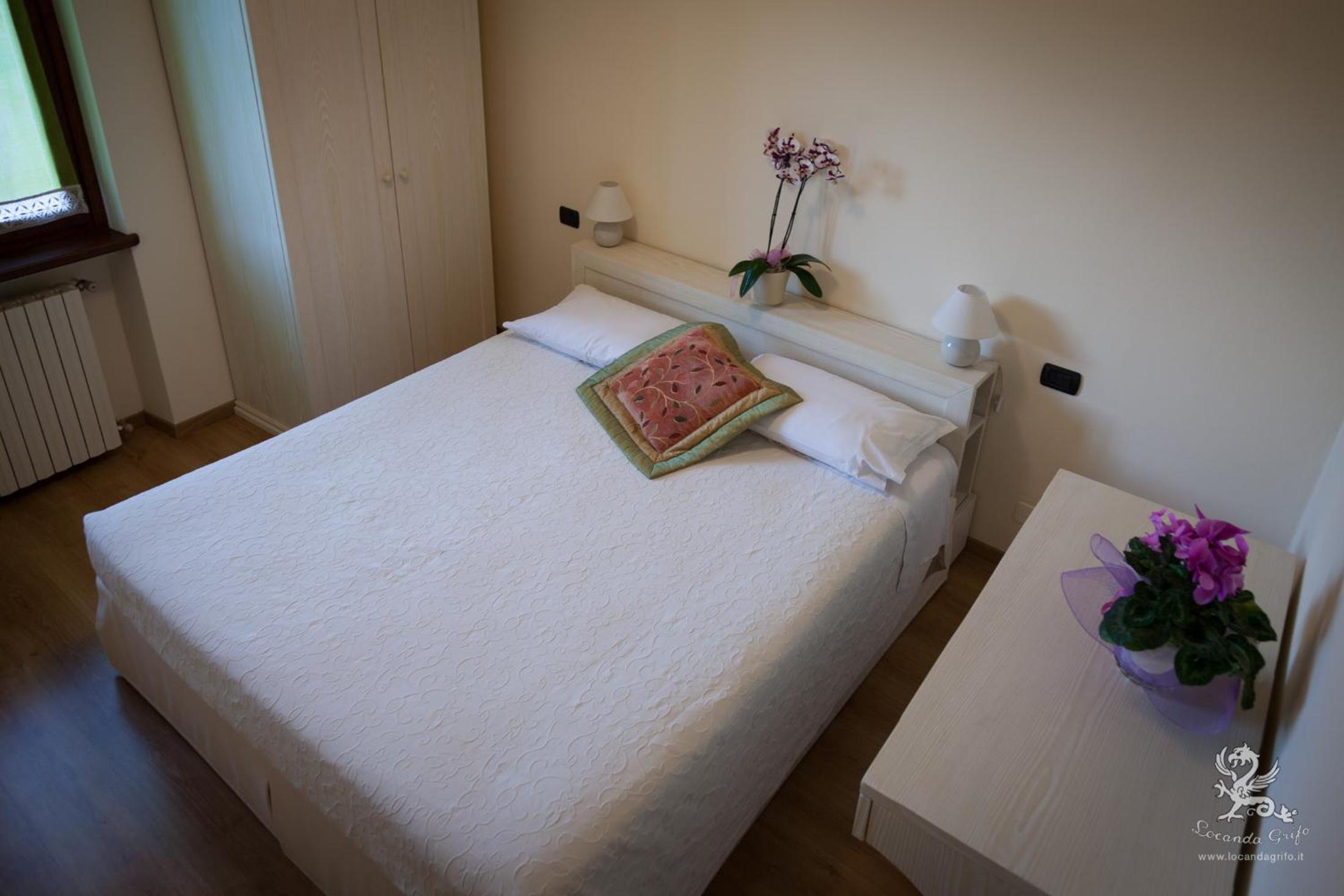 Double Room - Photo 3