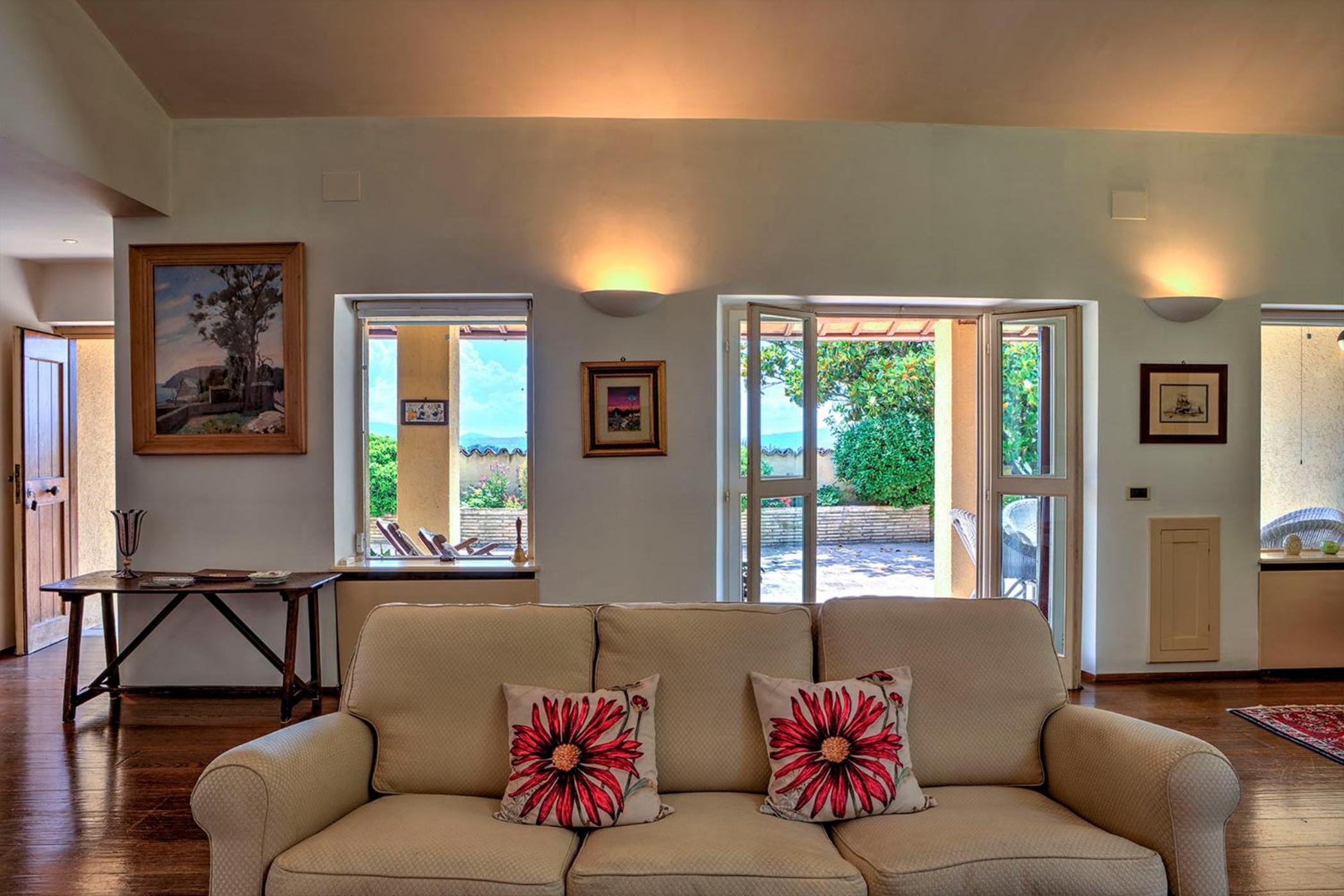 Four-Bedroom Villa photo 1