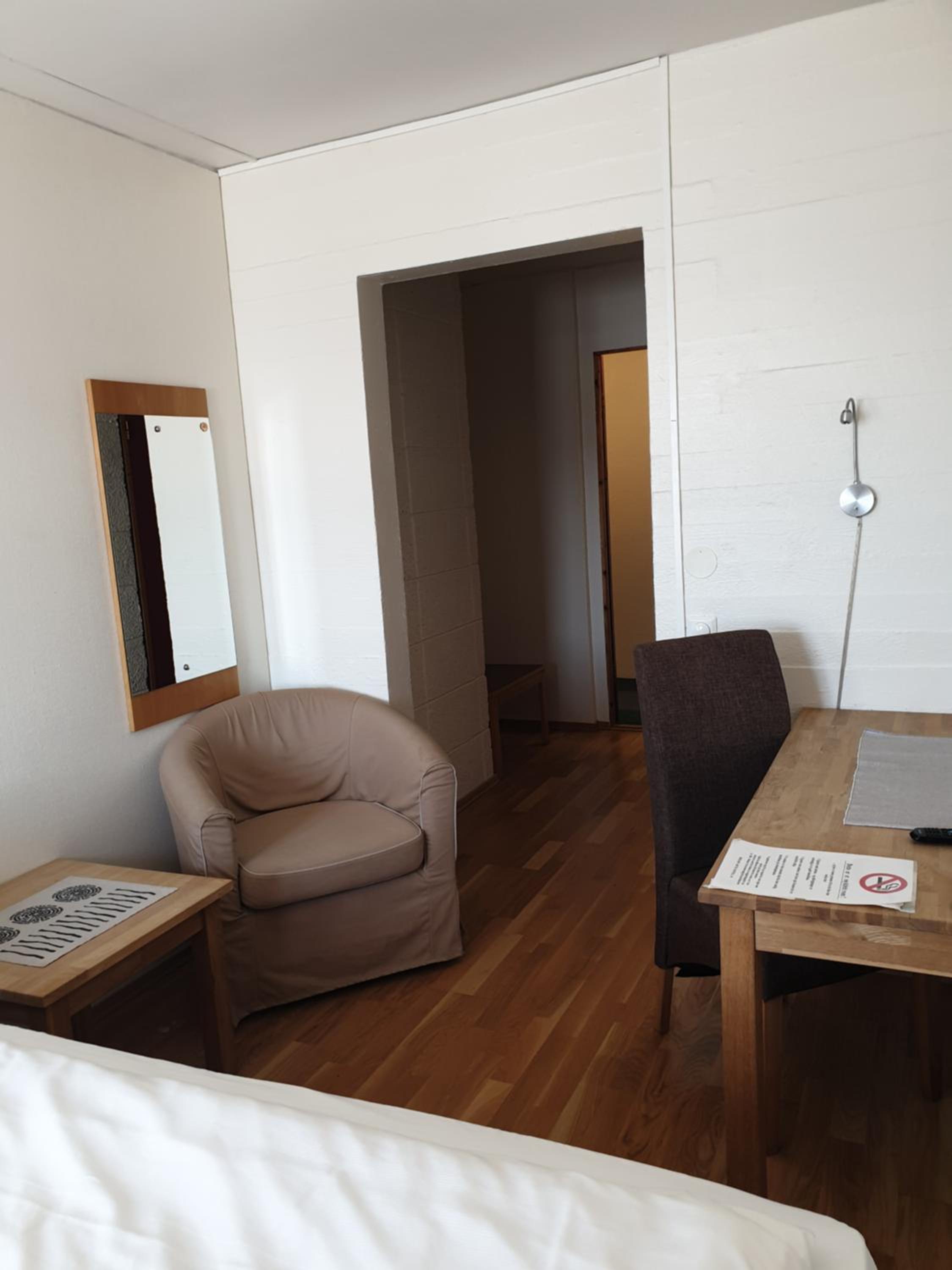 Double Room - Photo 2