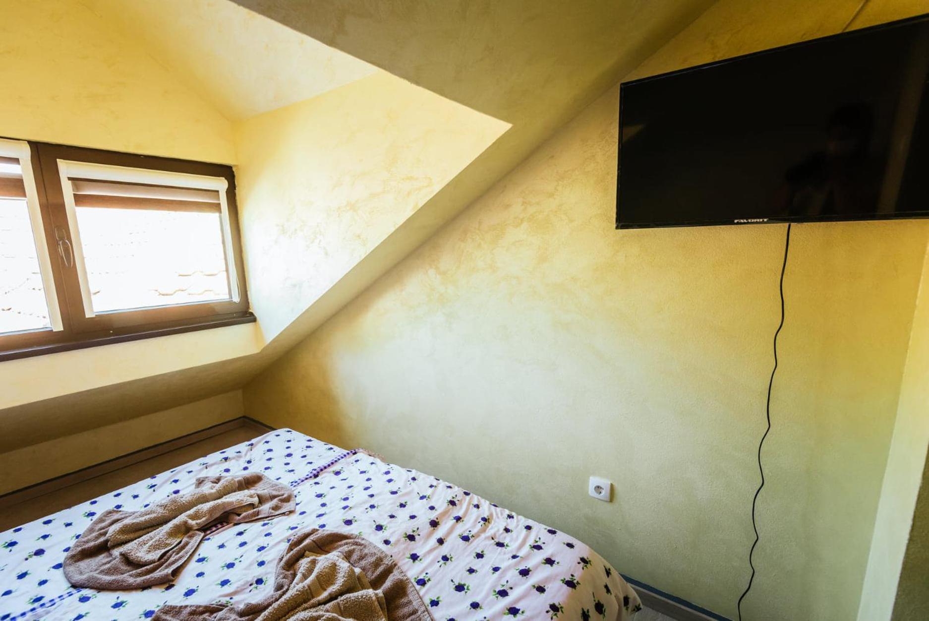 Economy Quadruple Room photo 3