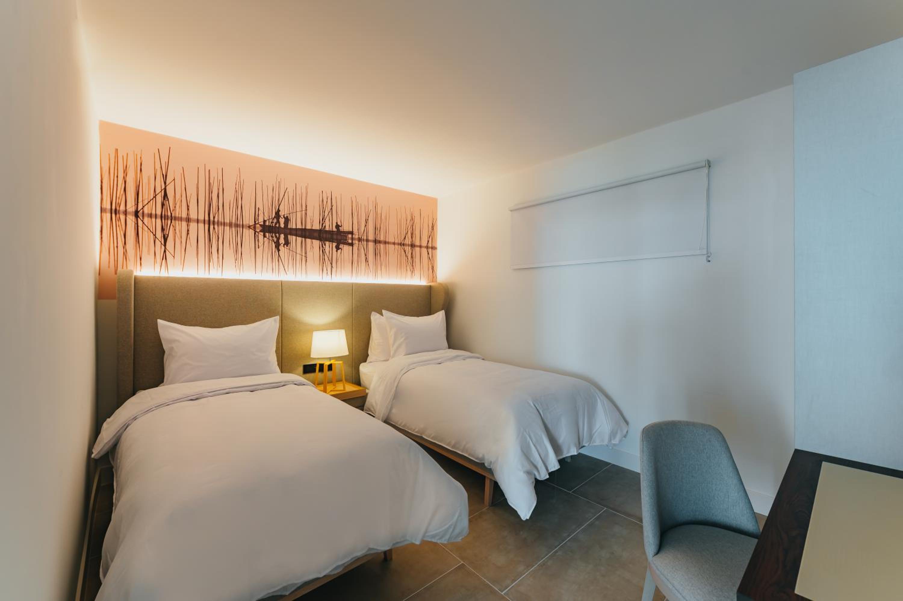 Two-Bedroom Premium Suite with Island View  - Photo 4