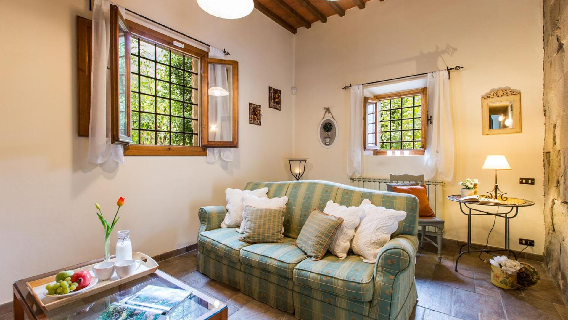 Five-Bedroom Villa photo 1