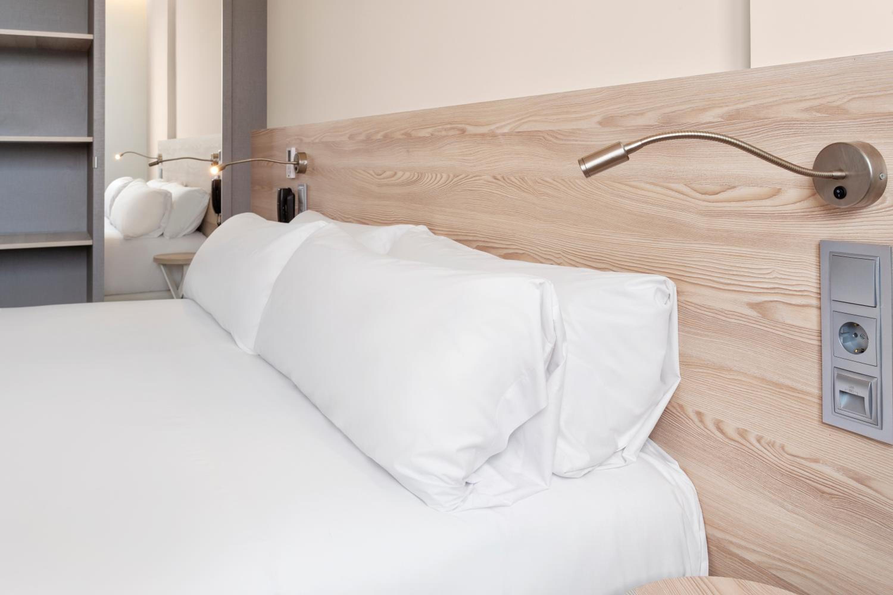 Double Room - Photo 4