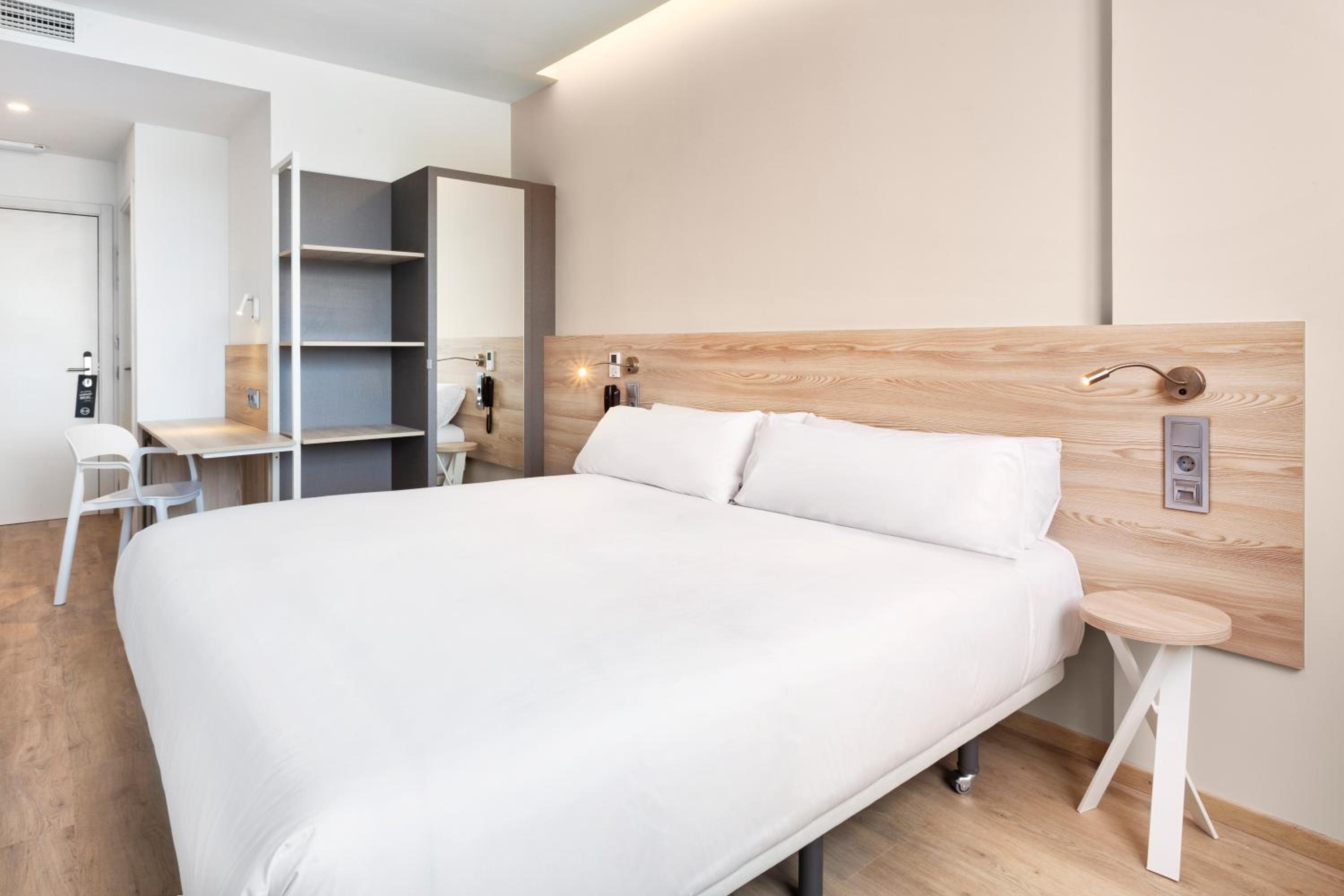 Double Room - Photo 5