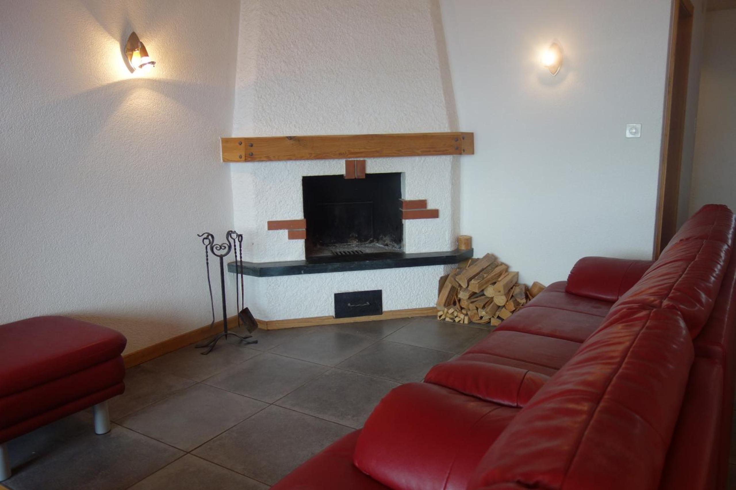 Apartment With Mountain View photo 1