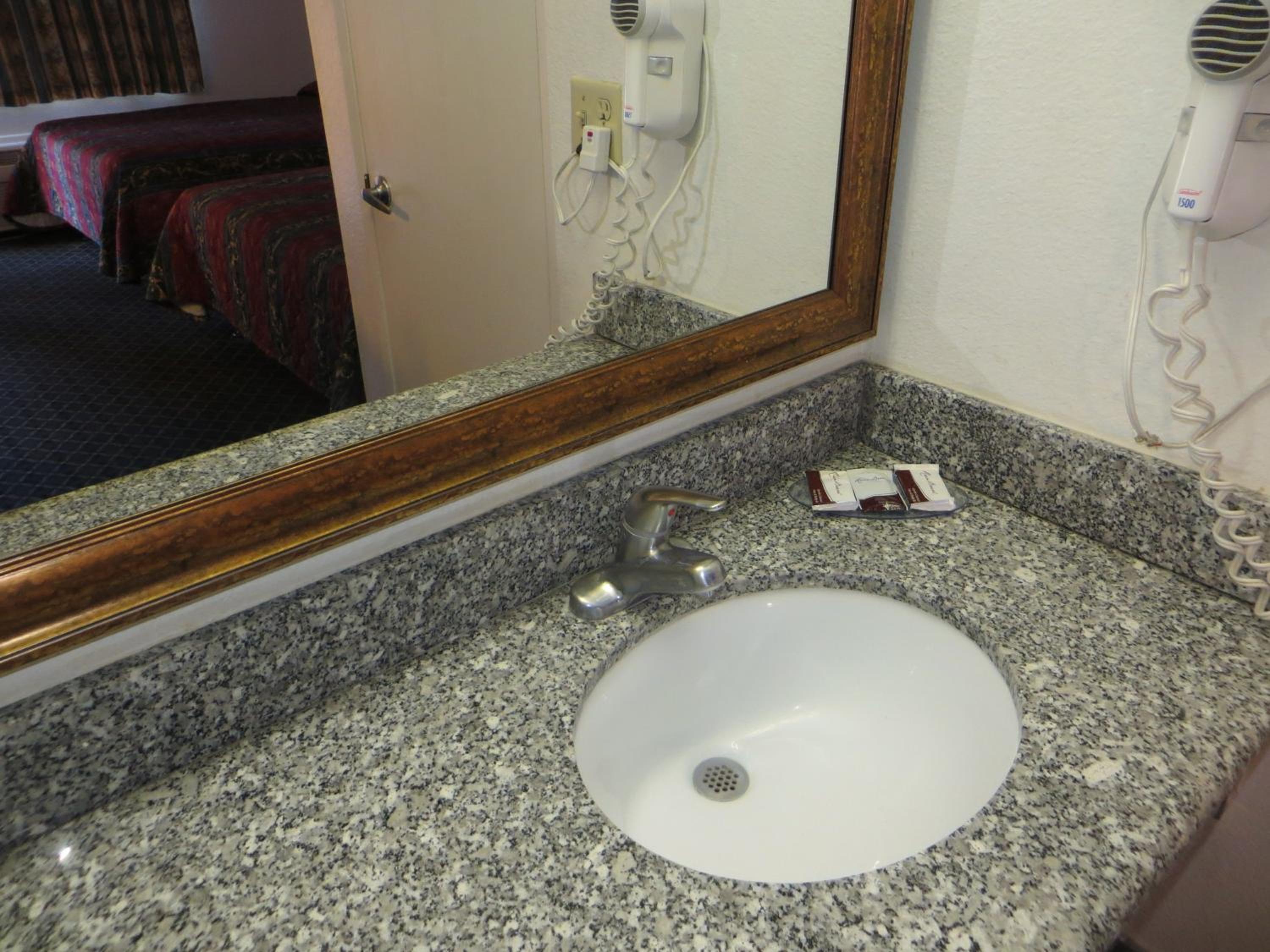 King Room - Smoking  photo 3
