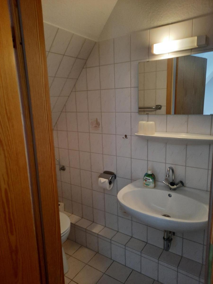 Double Room with Private Bathroom - Photo 4