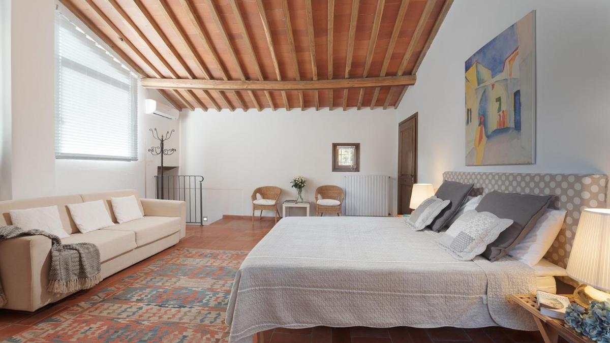 Four-Bedroom Villa photo 3