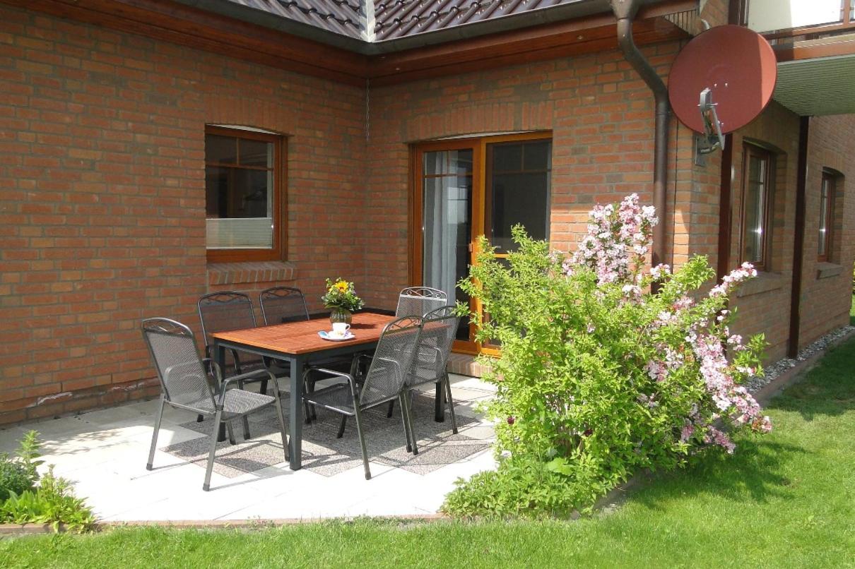 Apartment with Terrace photo 2