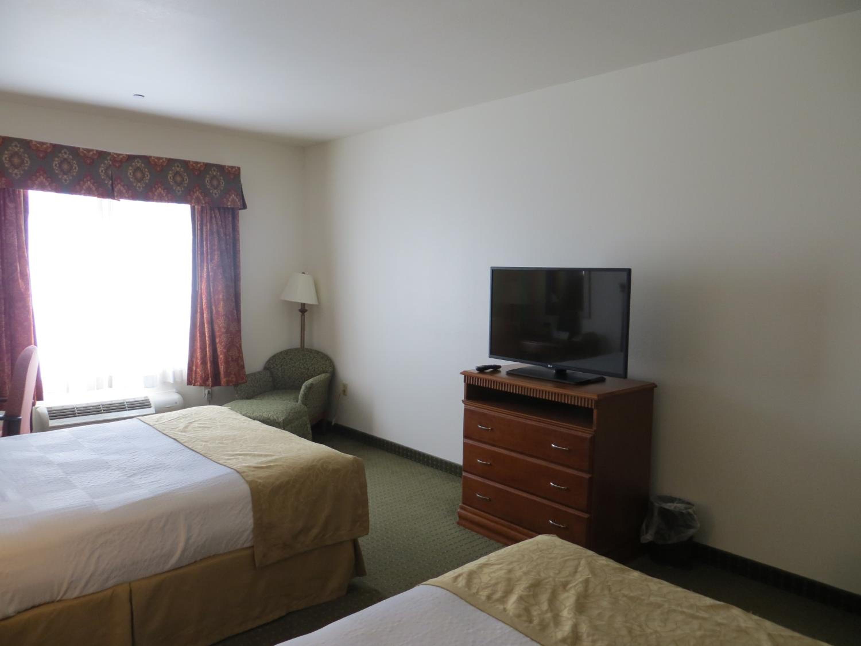 Queen Room with Sofa Bed and Bath Tub - Disability Access - Photo 2