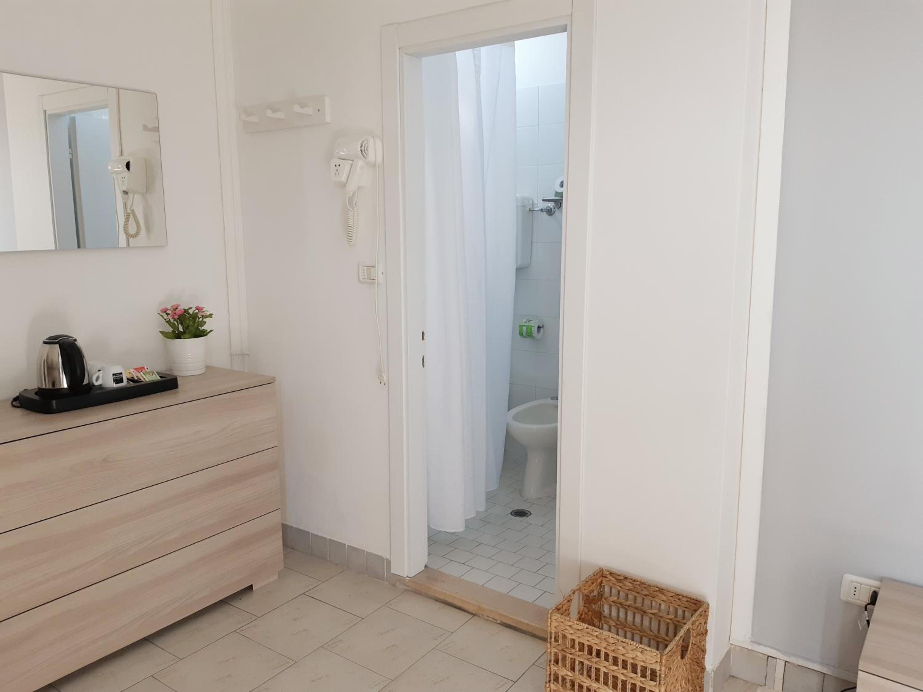 Superior Quadruple Room - Photo 3