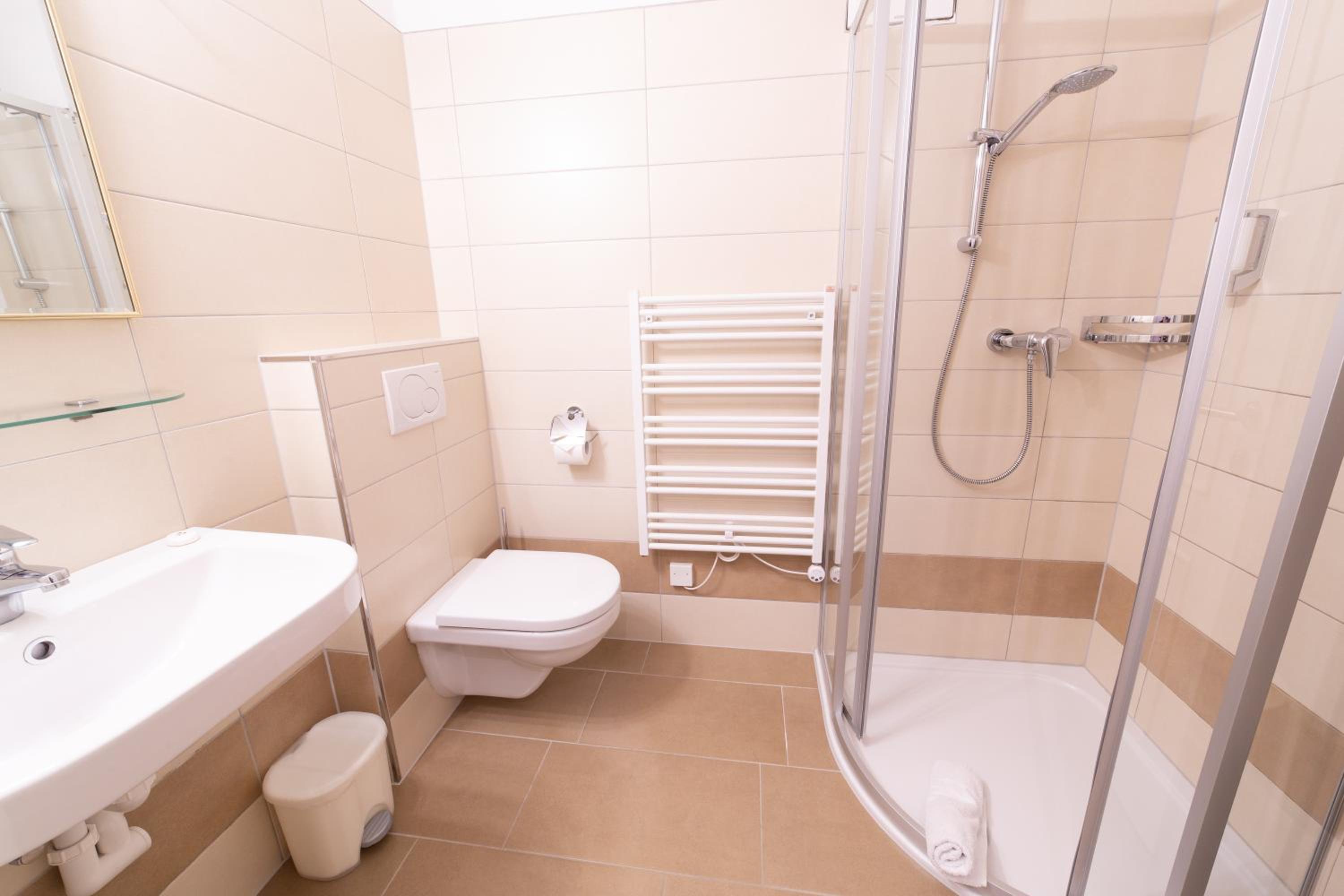 One-Bedroom Apartment (2 - 4 Adults) - Photo 13