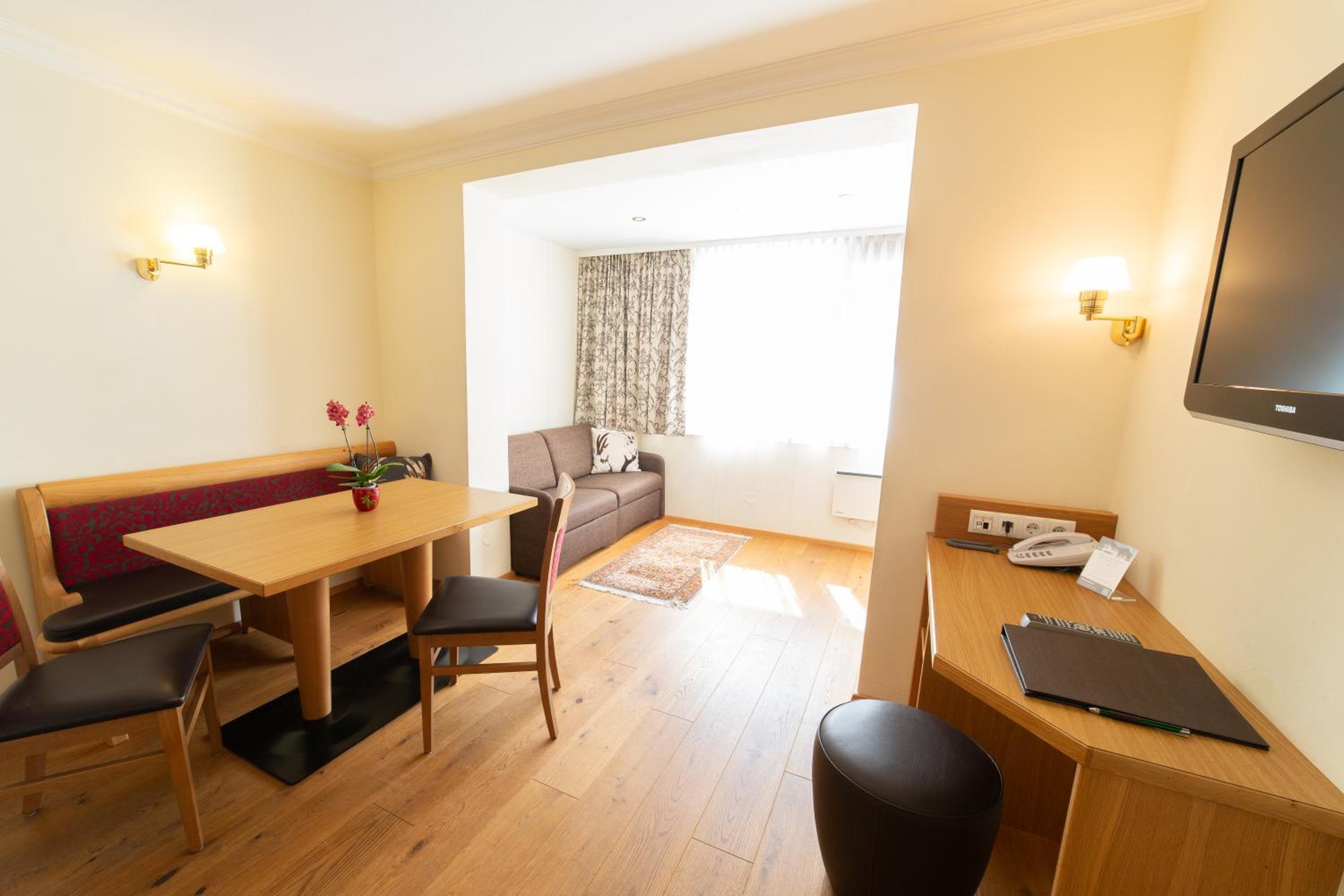 One-Bedroom Apartment (2 - 4 Adults) - Photo 10