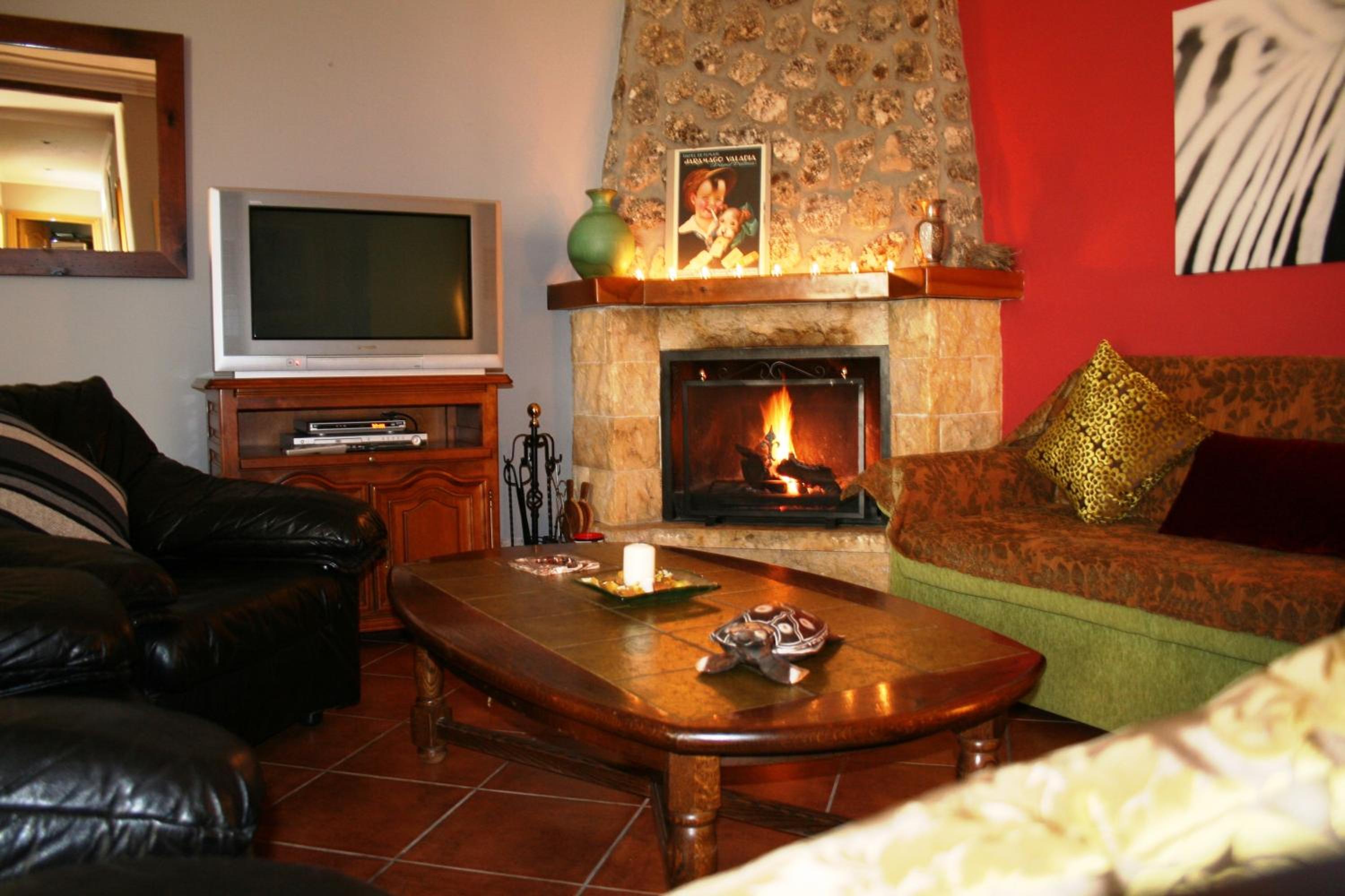 Two-Bedroom House (2-6 Adults) - Photo 204