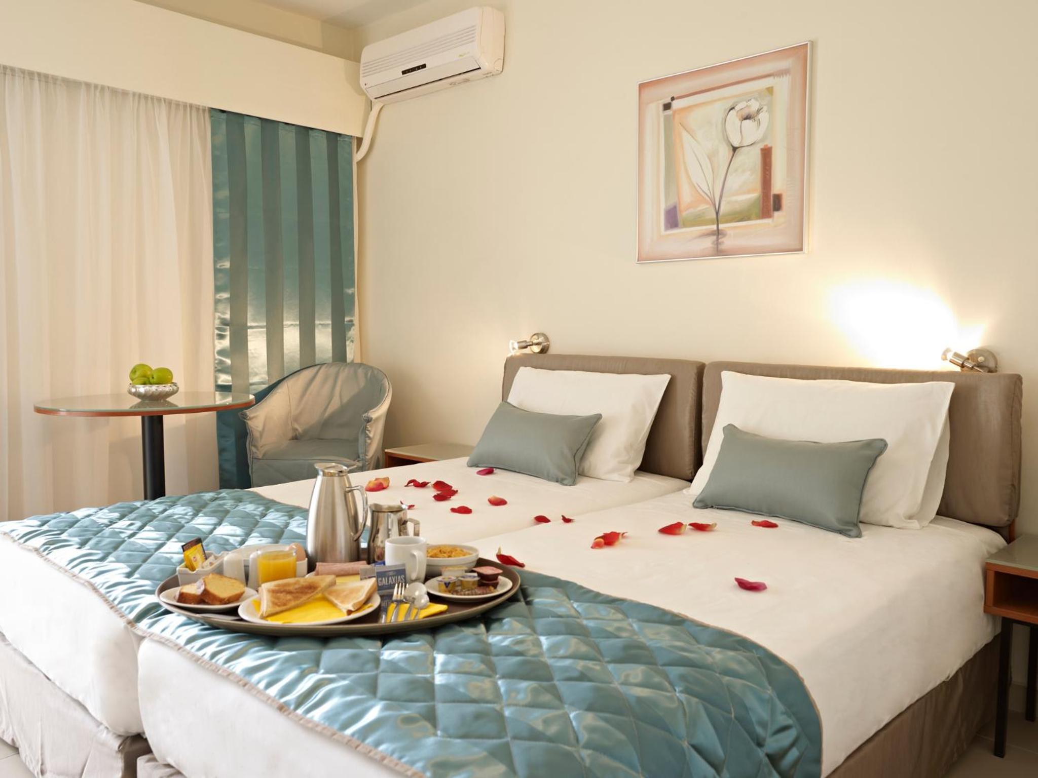 Cozy Room with extra bed photo 1