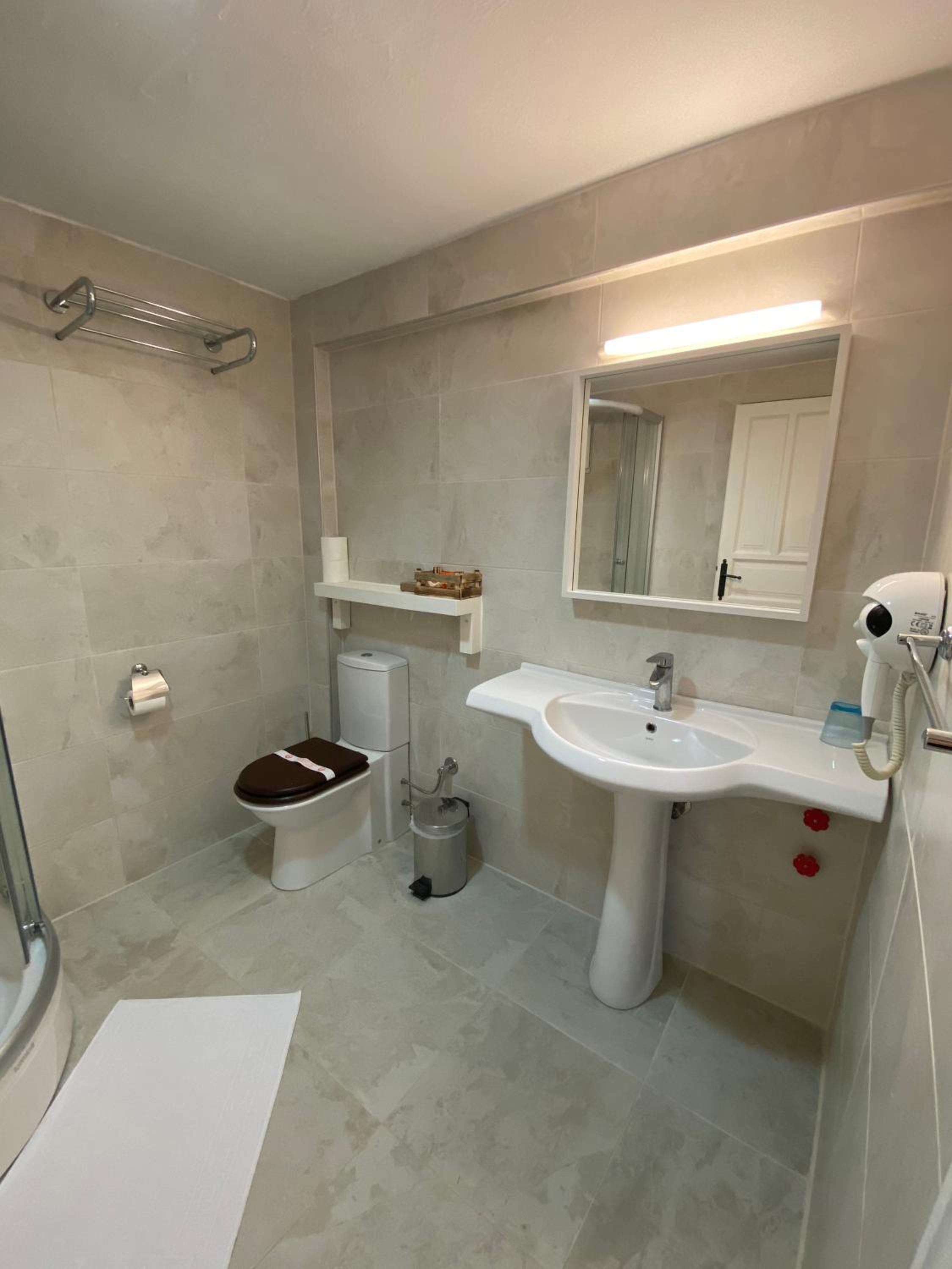 Standard Single Room photo 3