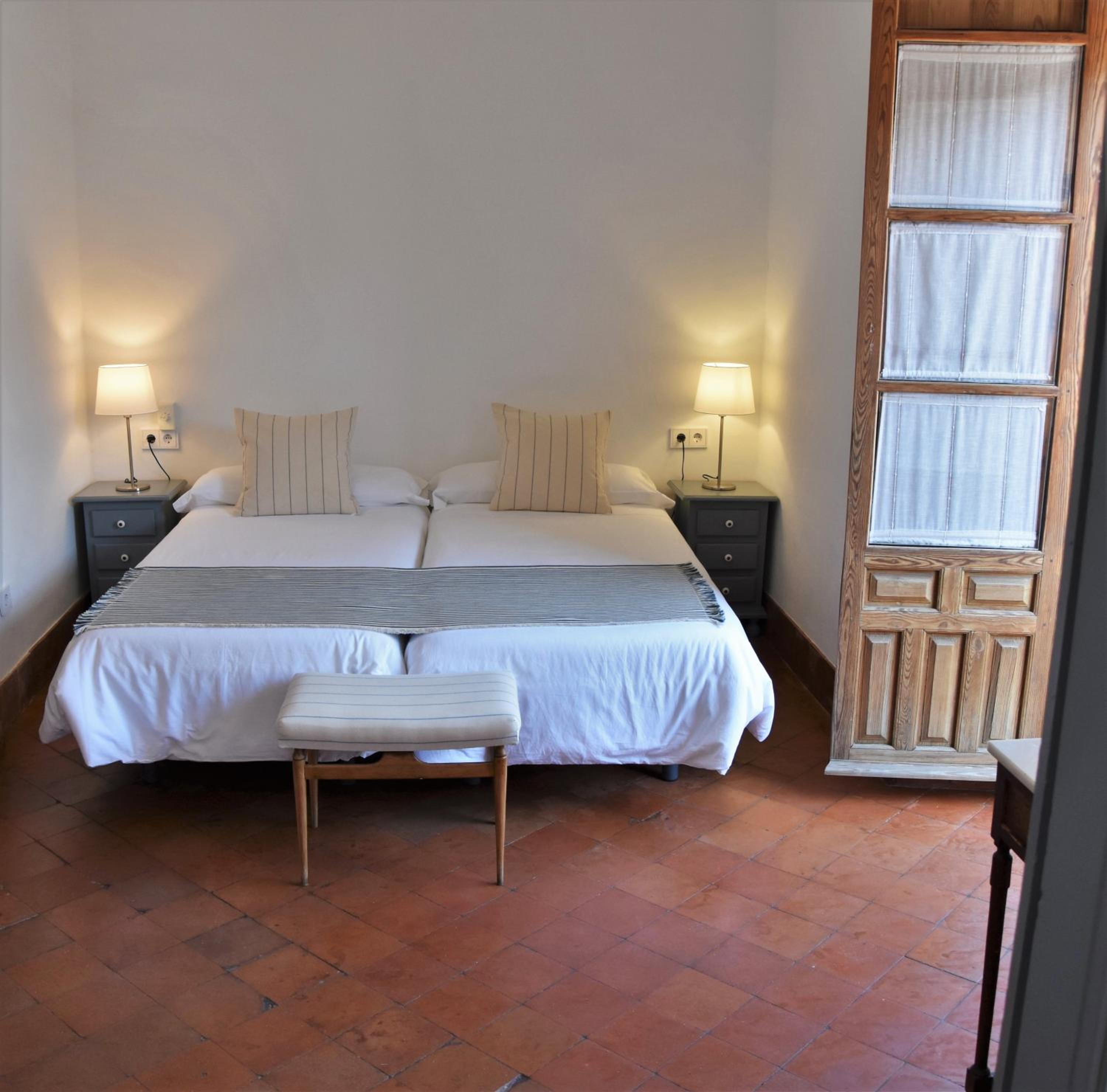 Superior Twin Room - Photo 18