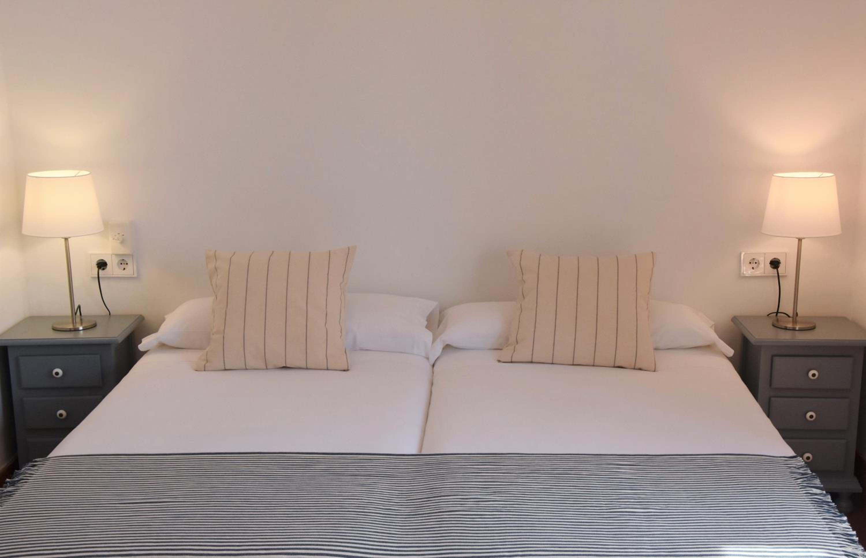 Superior Twin Room - Photo 4