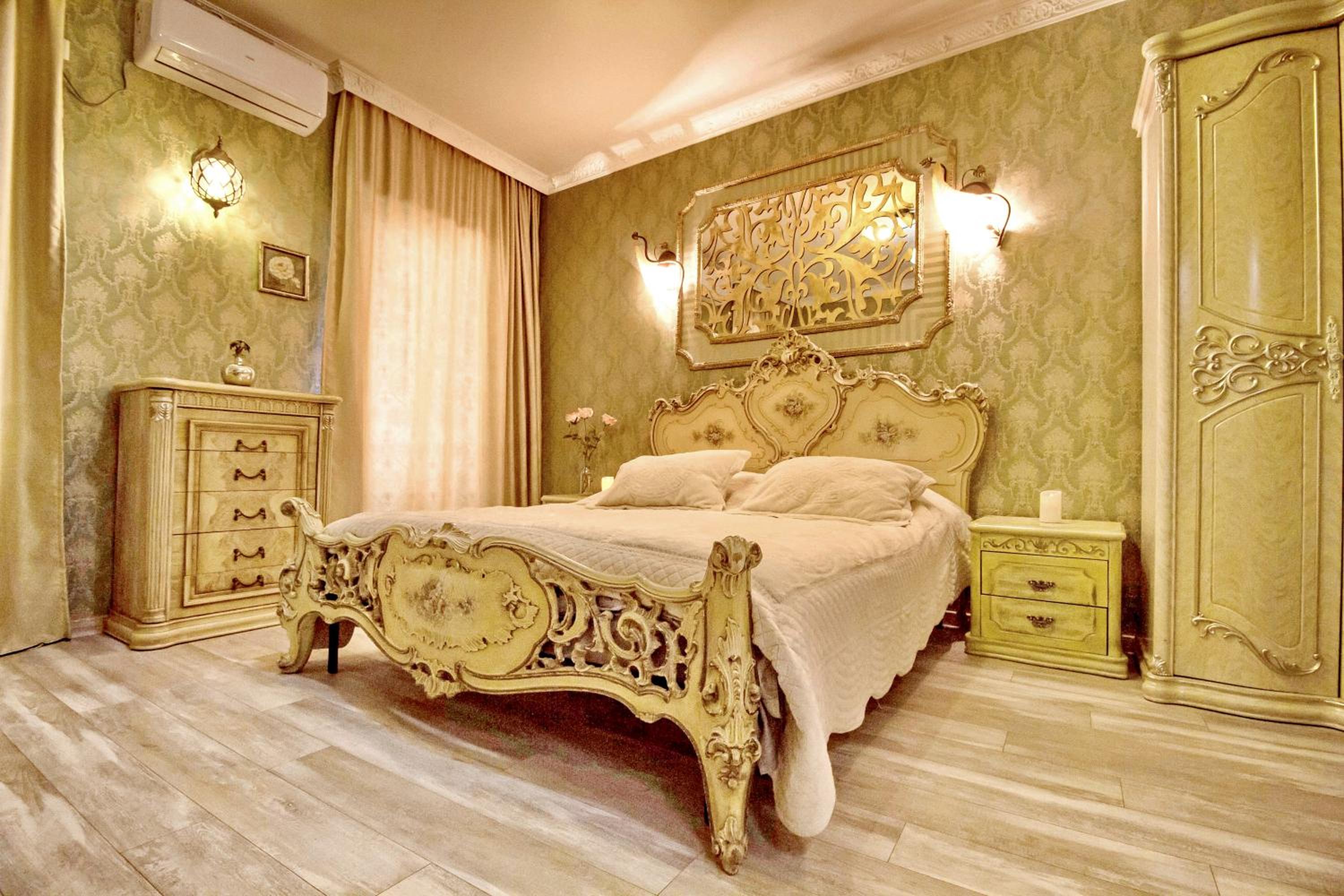 King Suite with Balcony