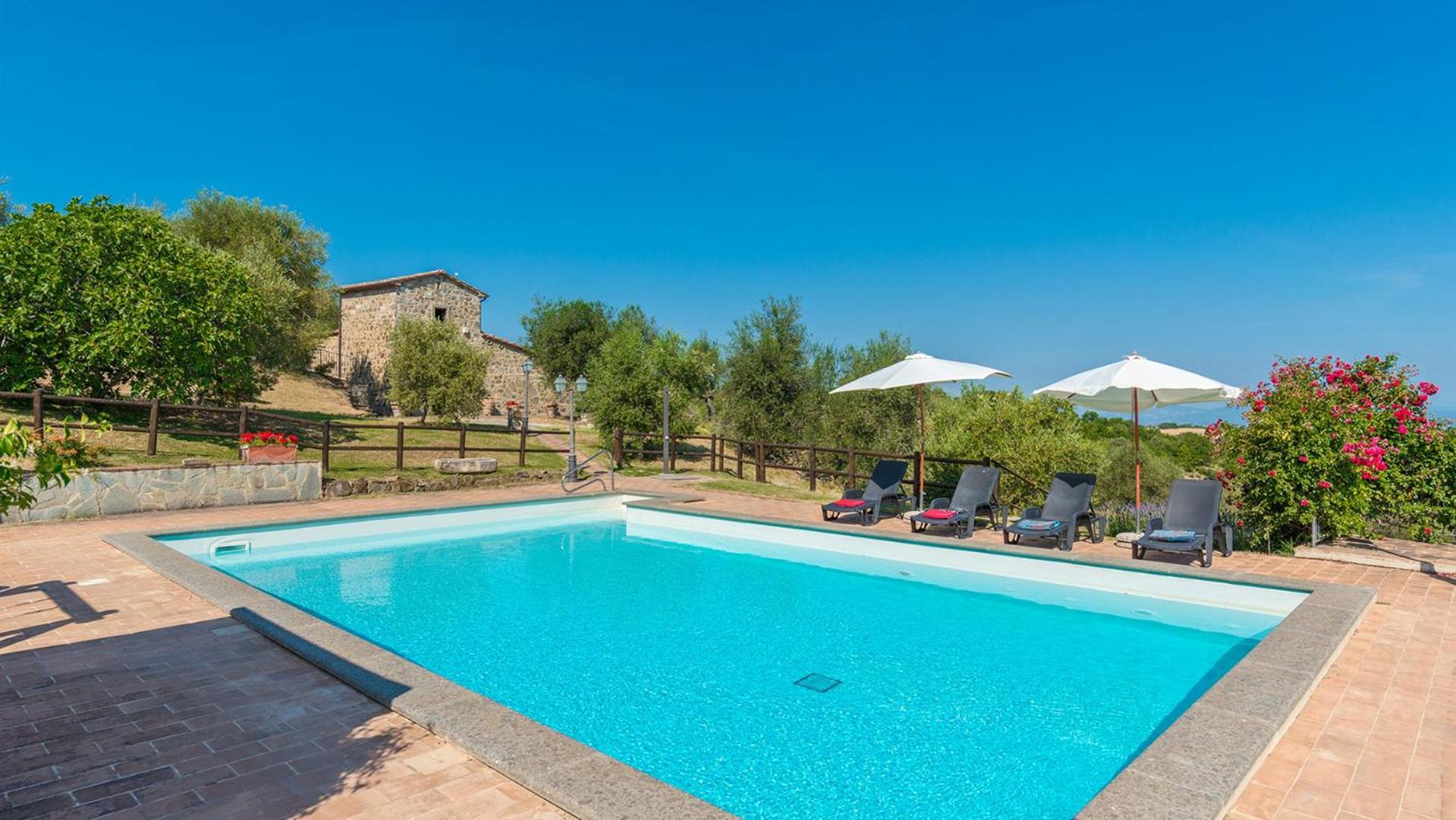 Three-Bedroom Villa photo 2