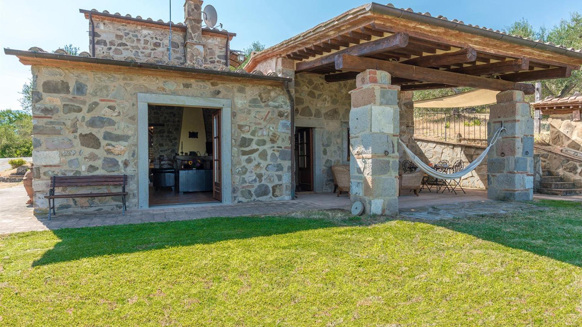 Three-Bedroom Villa photo 3