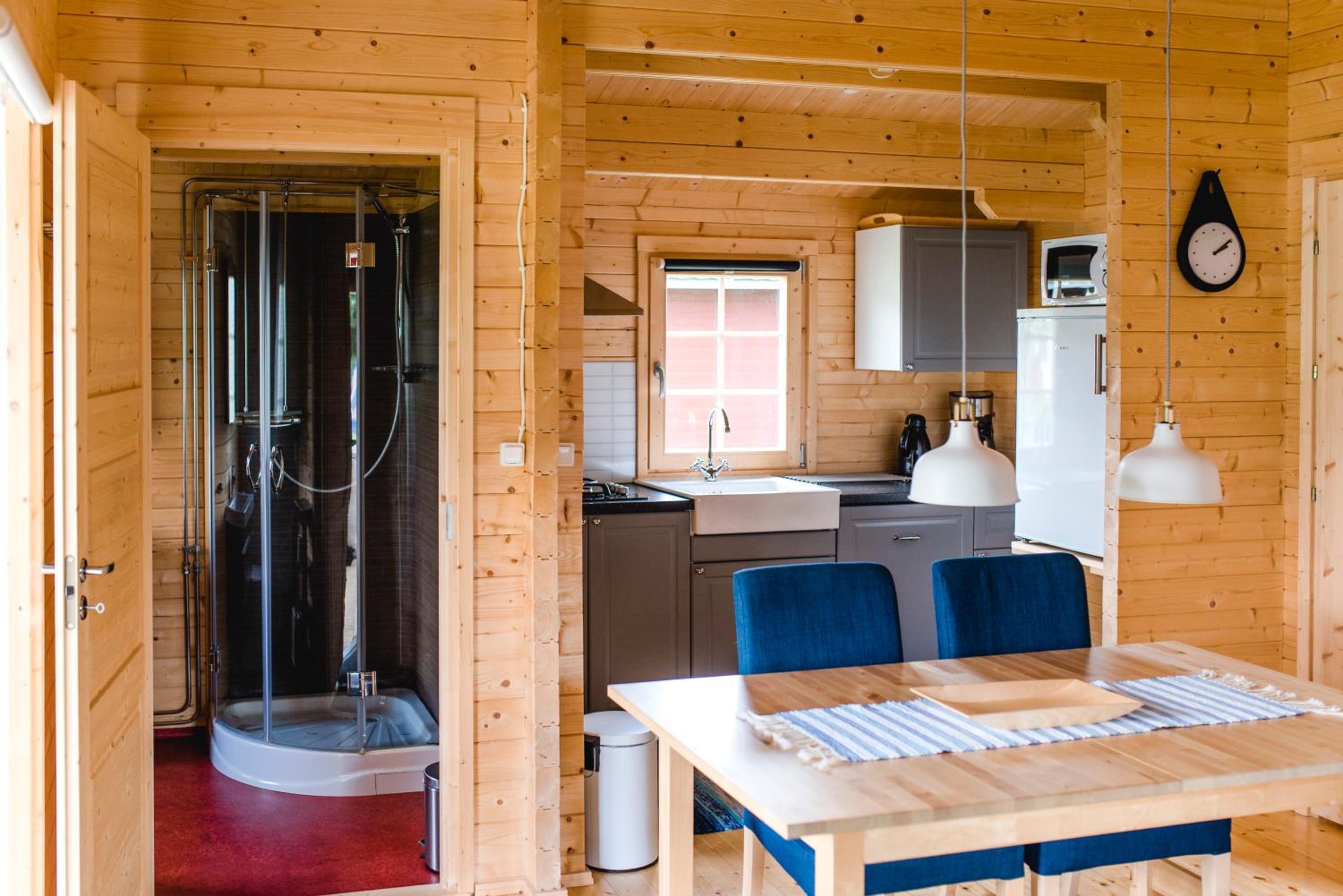 Two-Bedroom House - Photo 6