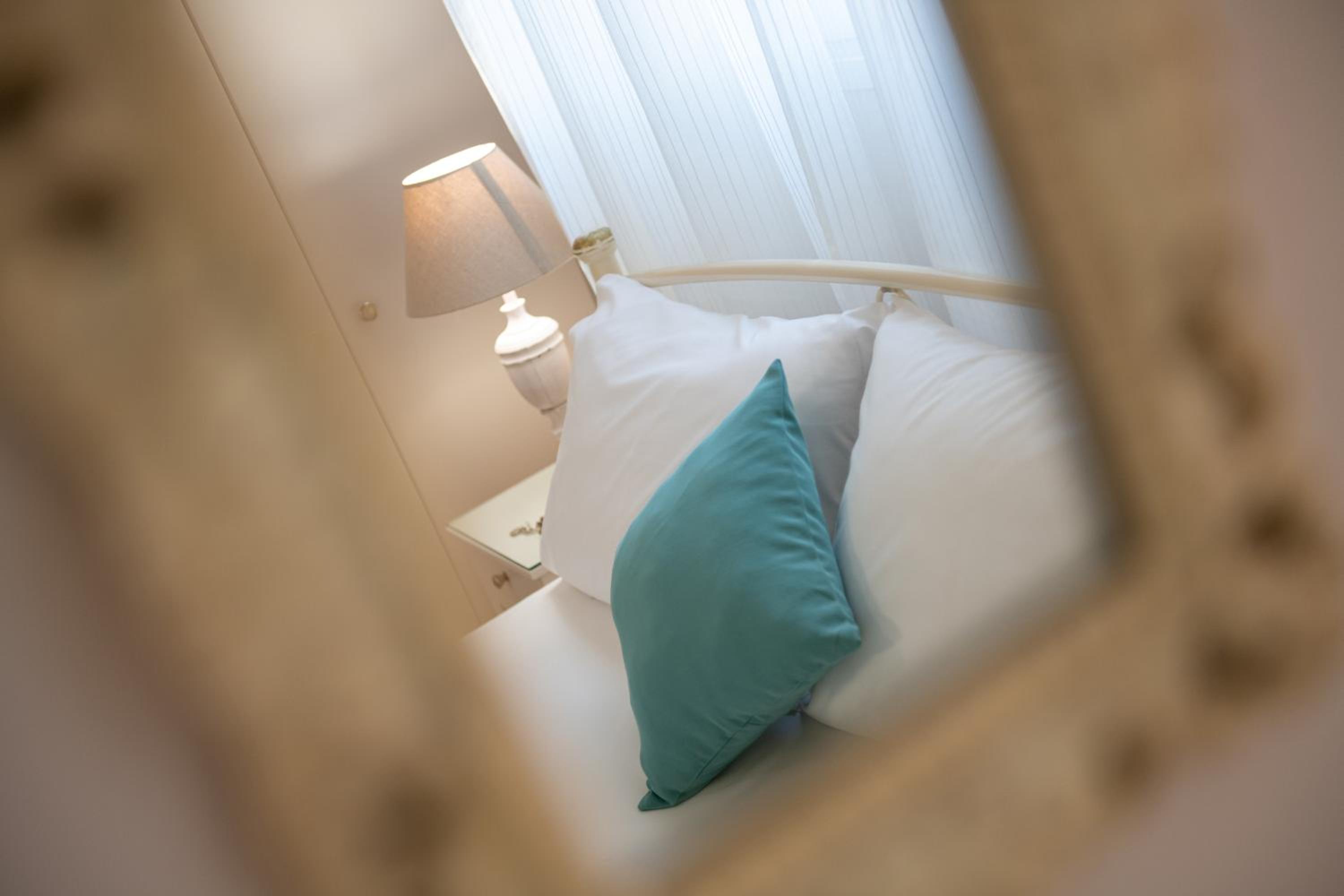 One-Bedroom Apartment - Photo 34