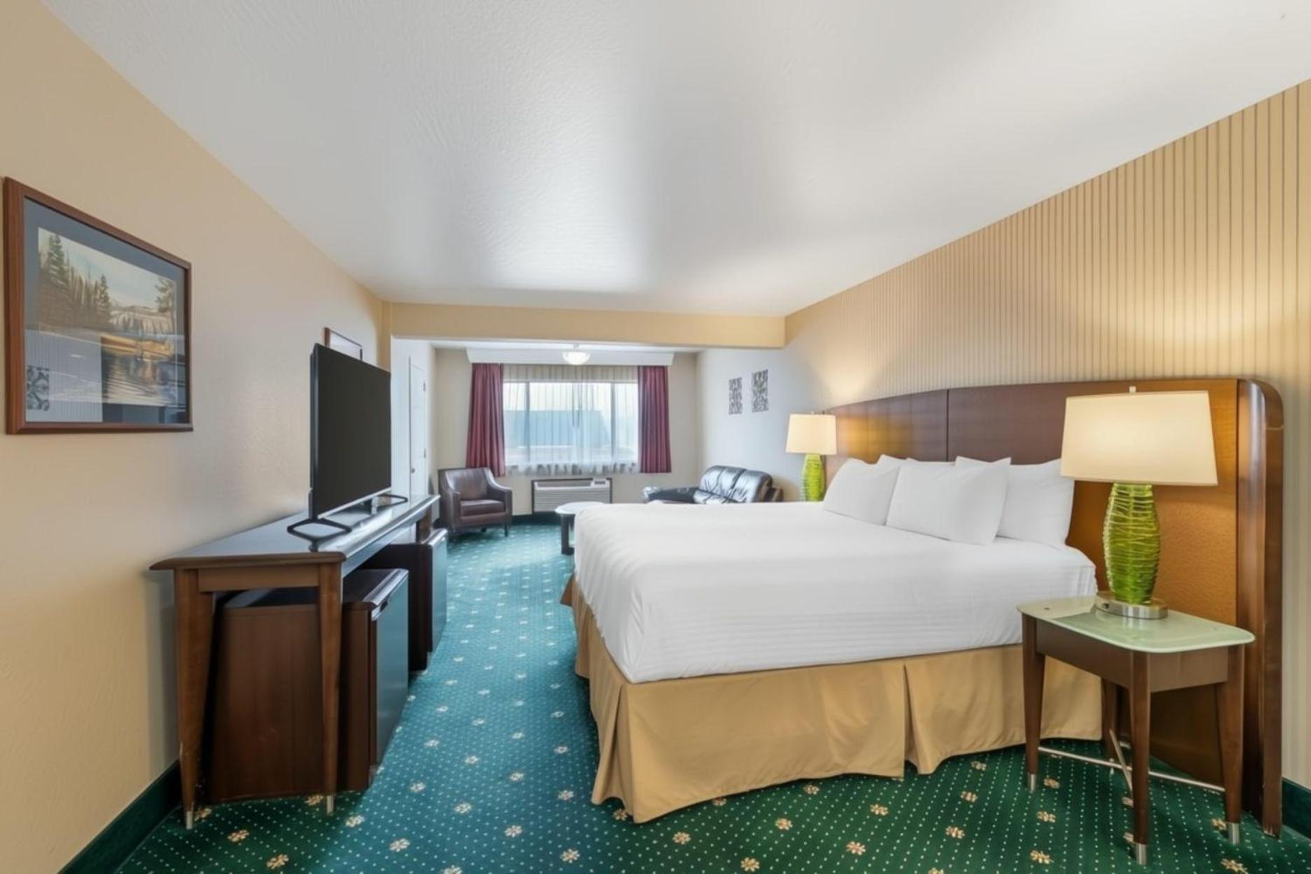 Deluxe King Room