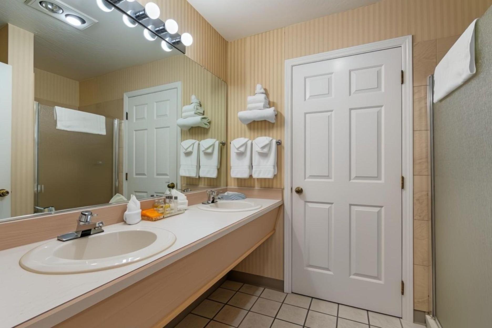 One-Bedroom Suite