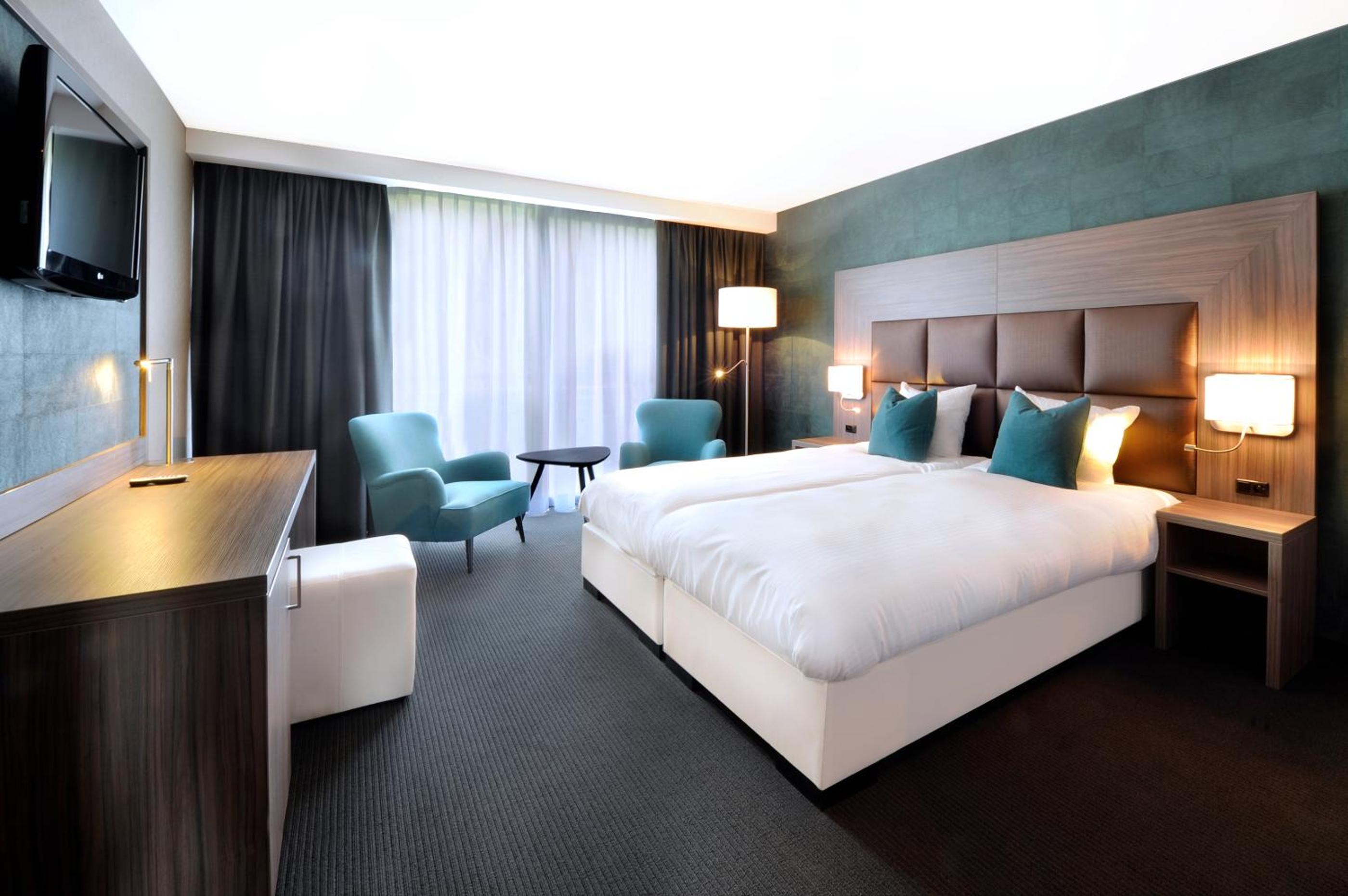Superior Twin Room with Forest View