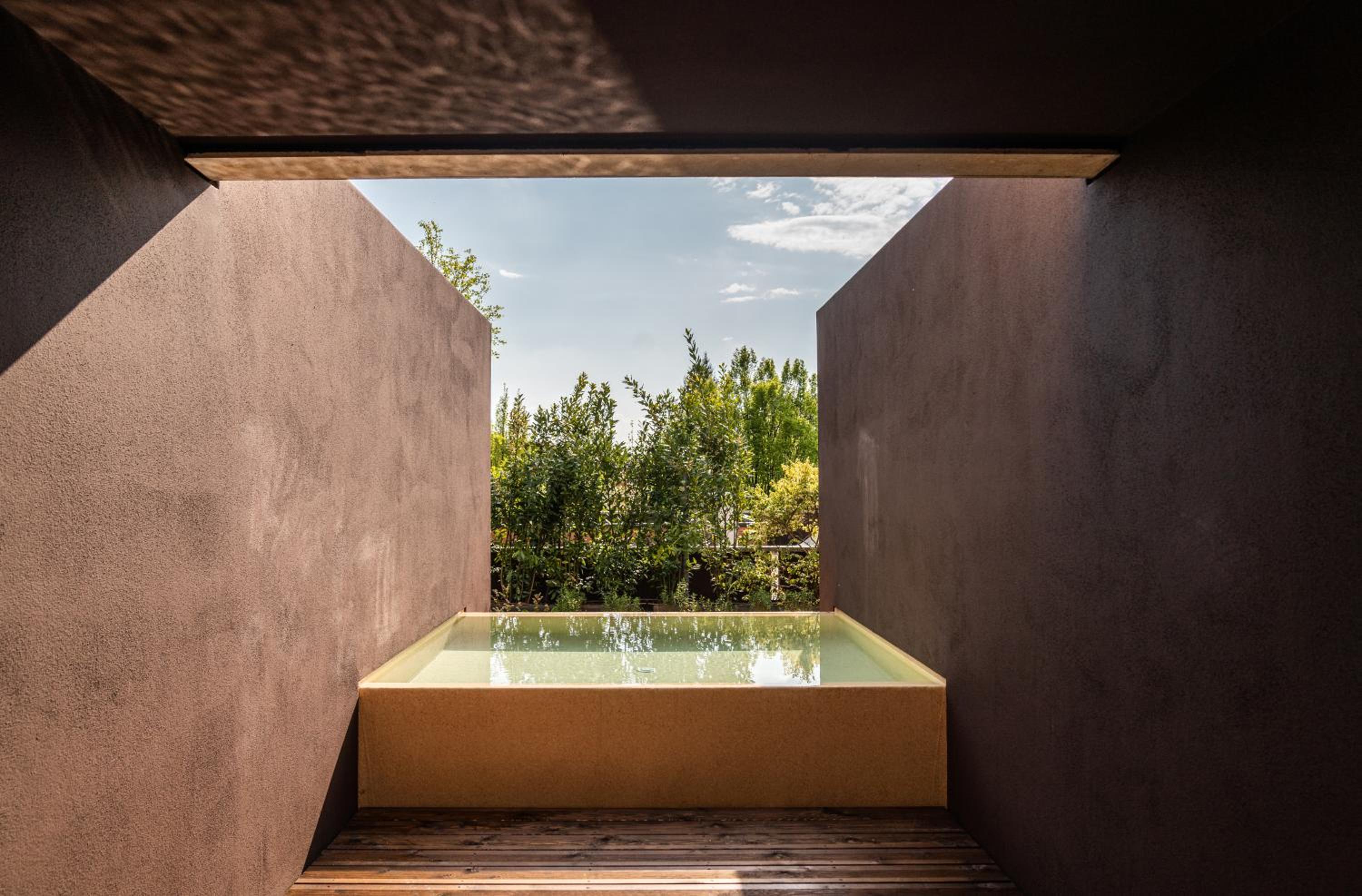 Double Room with Pool View photo 2