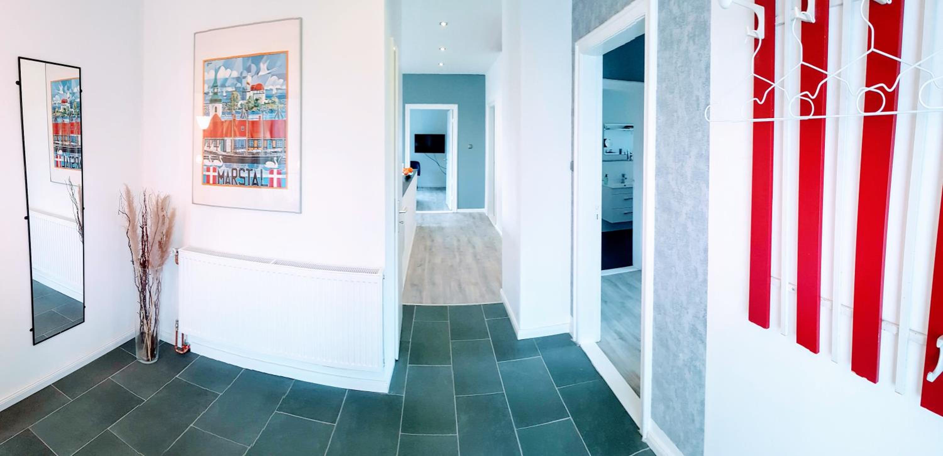 Three-Bedroom Apartment - Photo 1