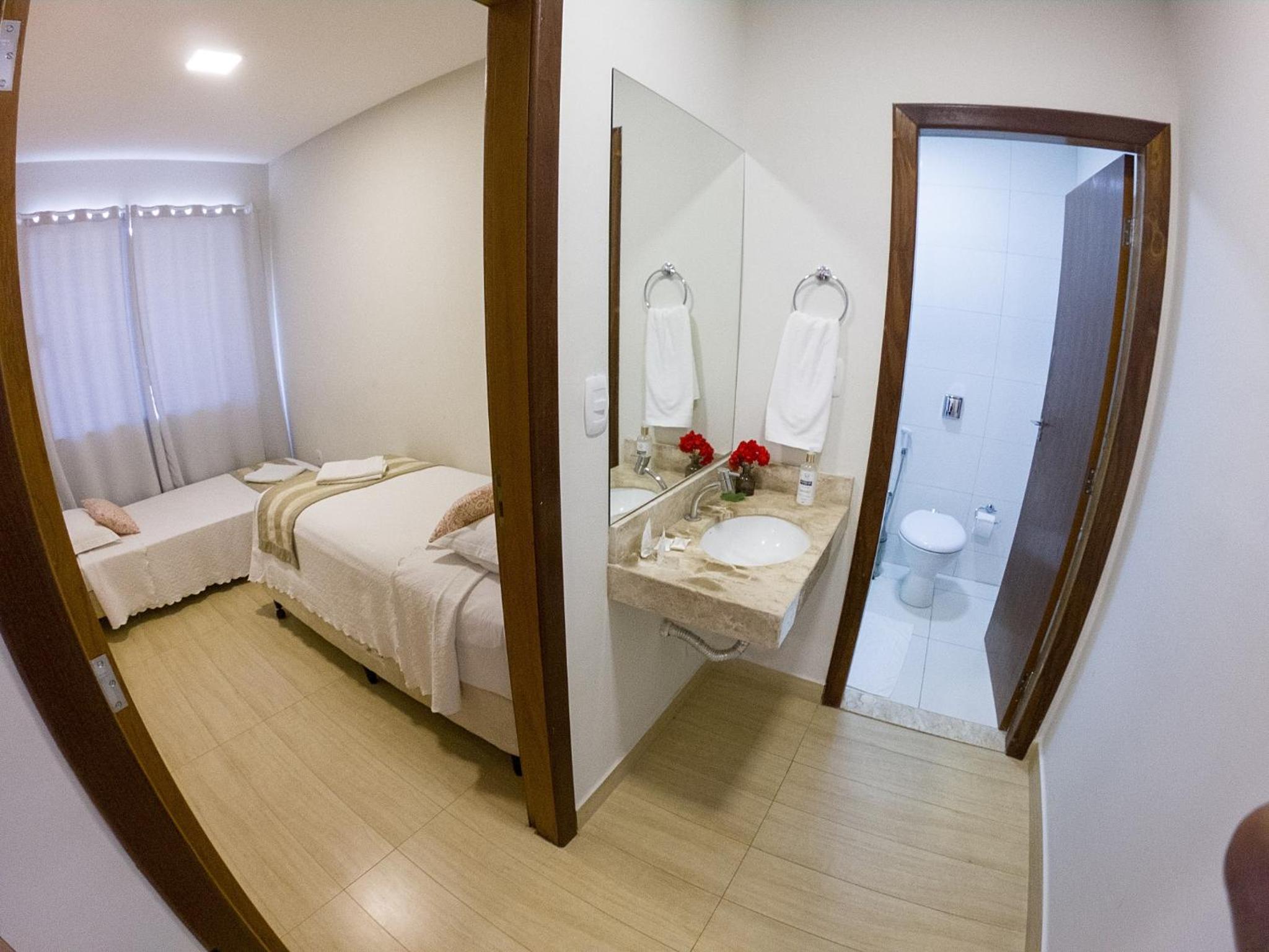 Deluxe Family Suite photo 2