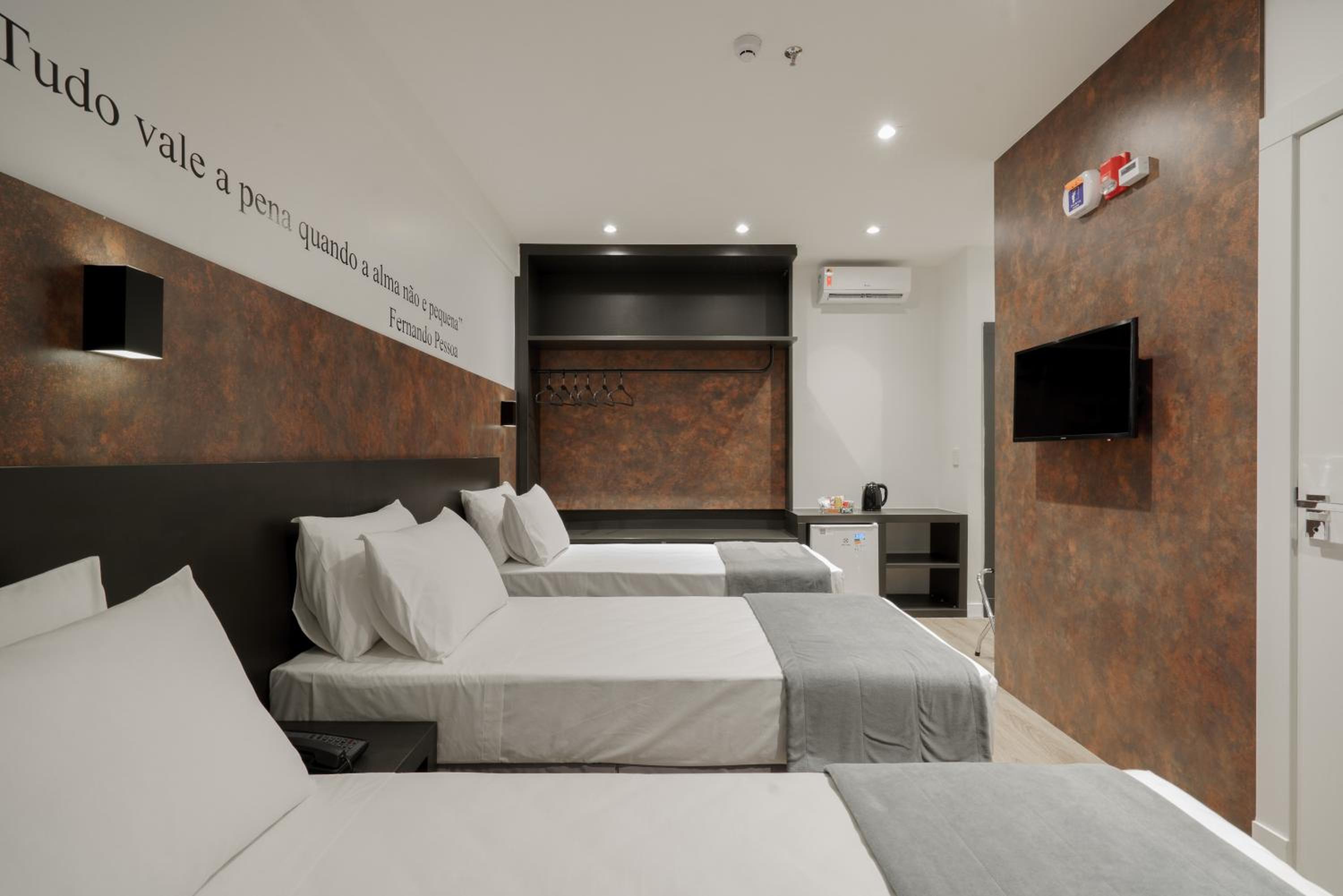 Deluxe Triple Room - Photo 6