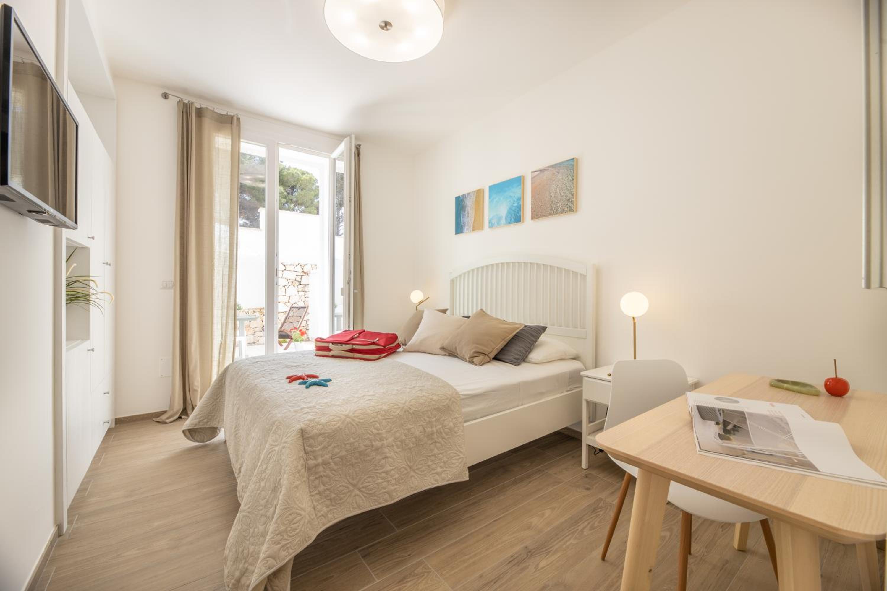 Double Room - Photo 2