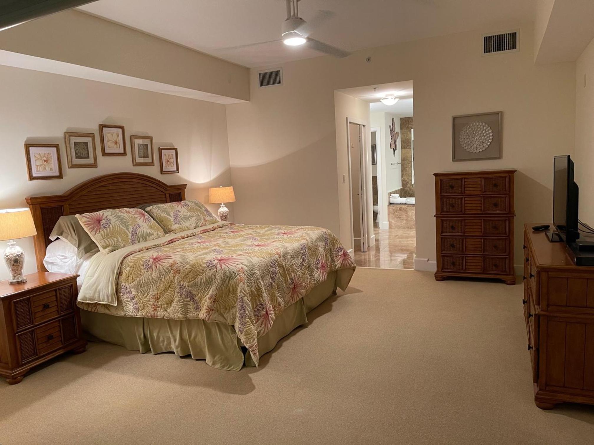 Deluxe Suite with Sea View photo 1