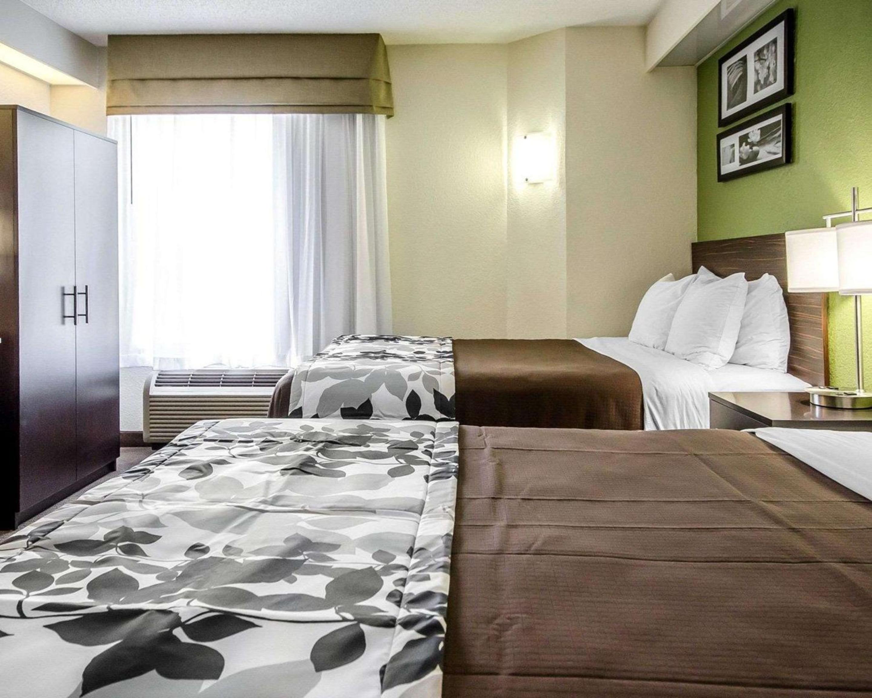 Double Room with Two Double Beds - Photo 1