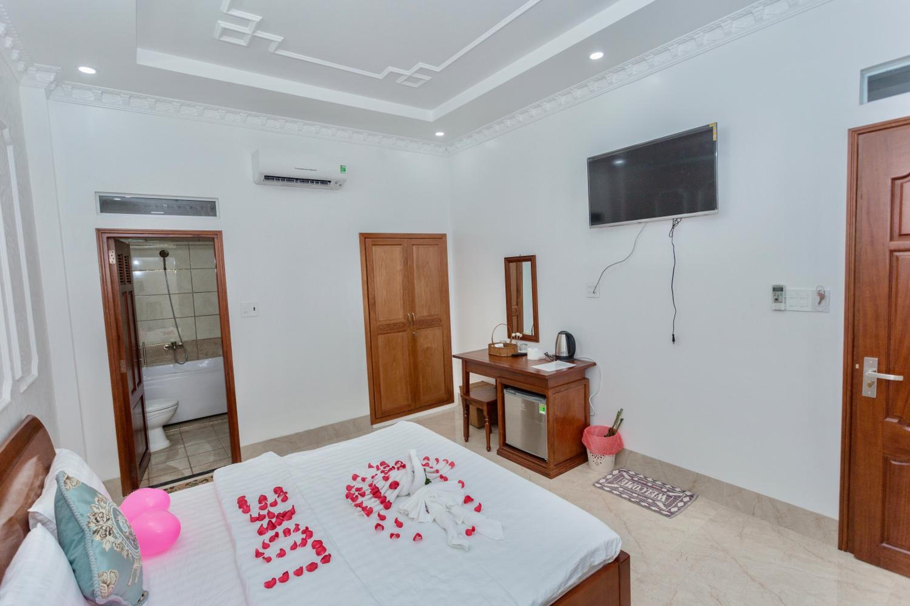 Deluxe Double Room - Photo 1