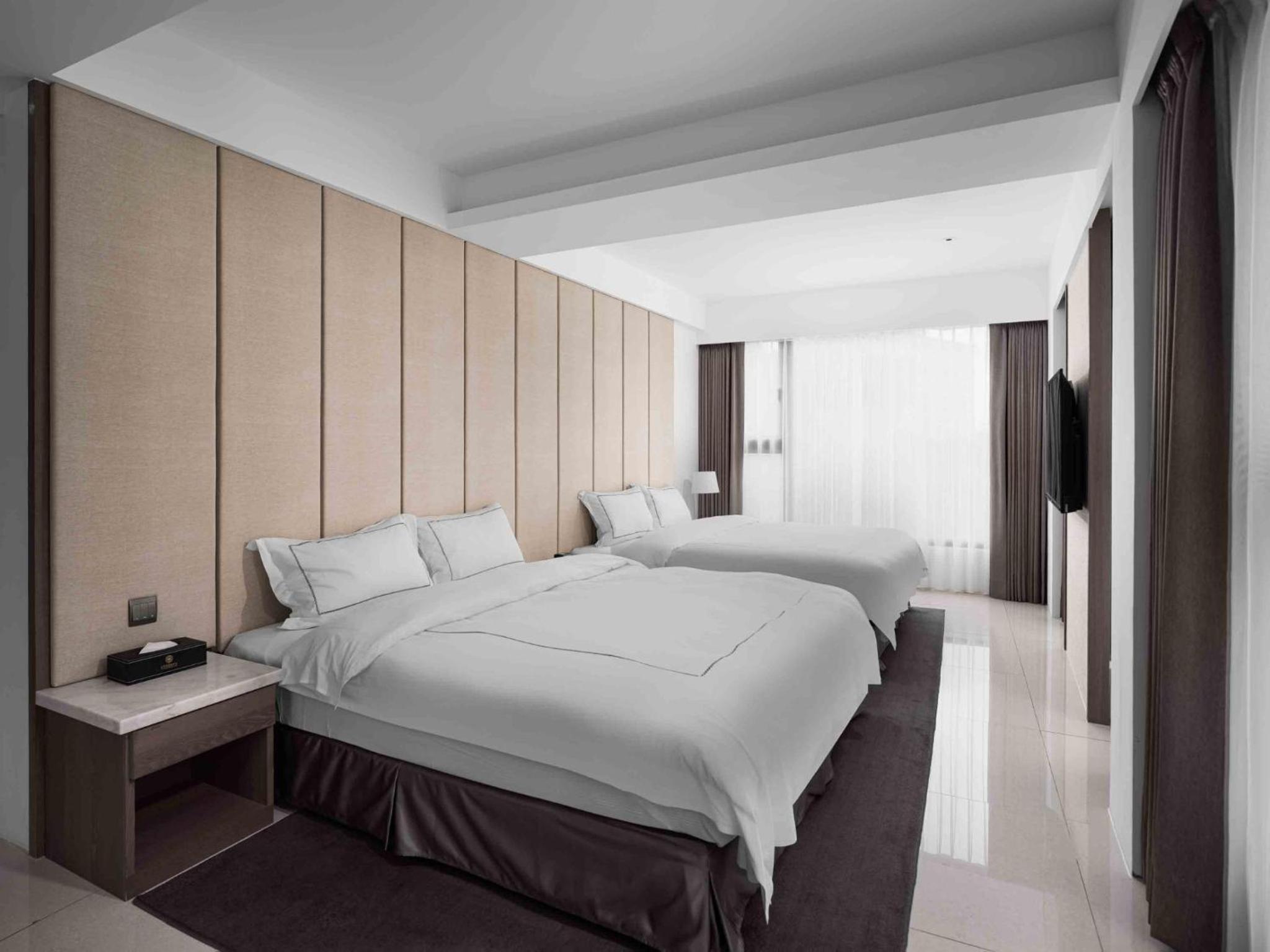 Classic Quadruple Room - Photo 1