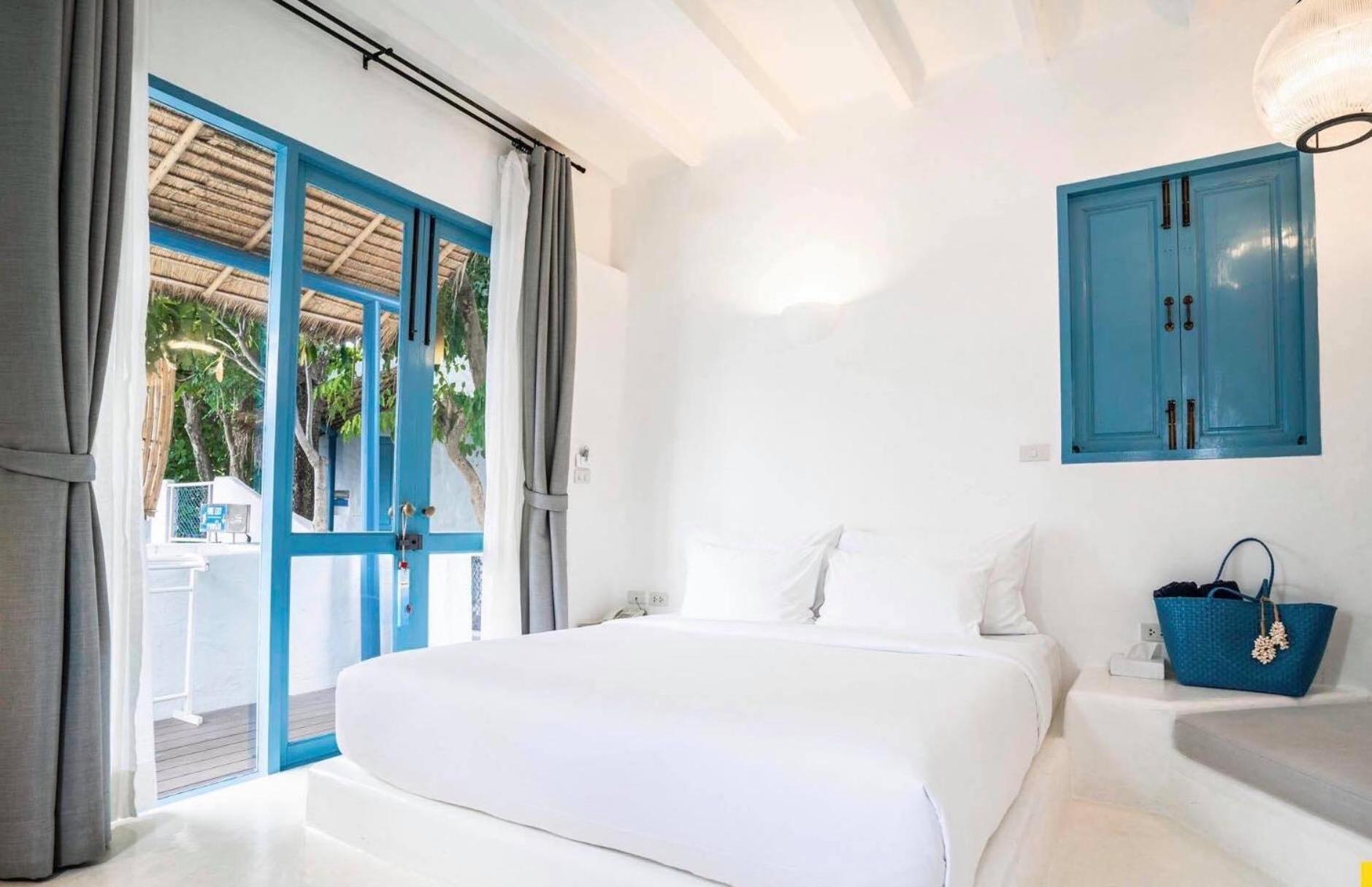 Deluxe Double Room with Terrace