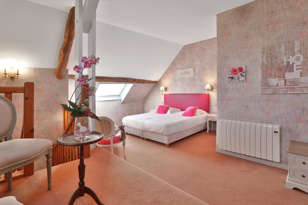 Deluxe Family Suite - Photo 5