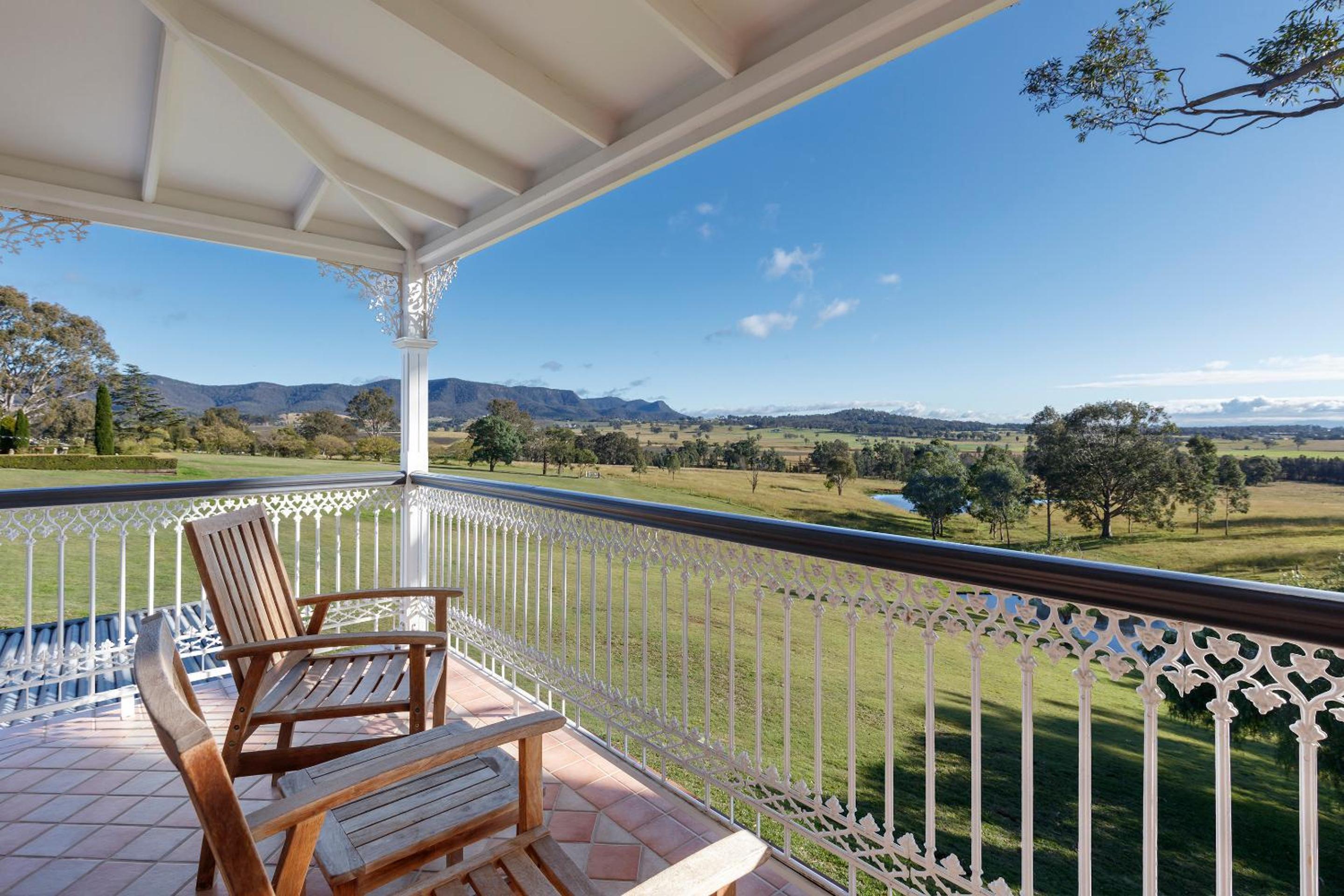 Grand King Room with Valley View - Photo 6