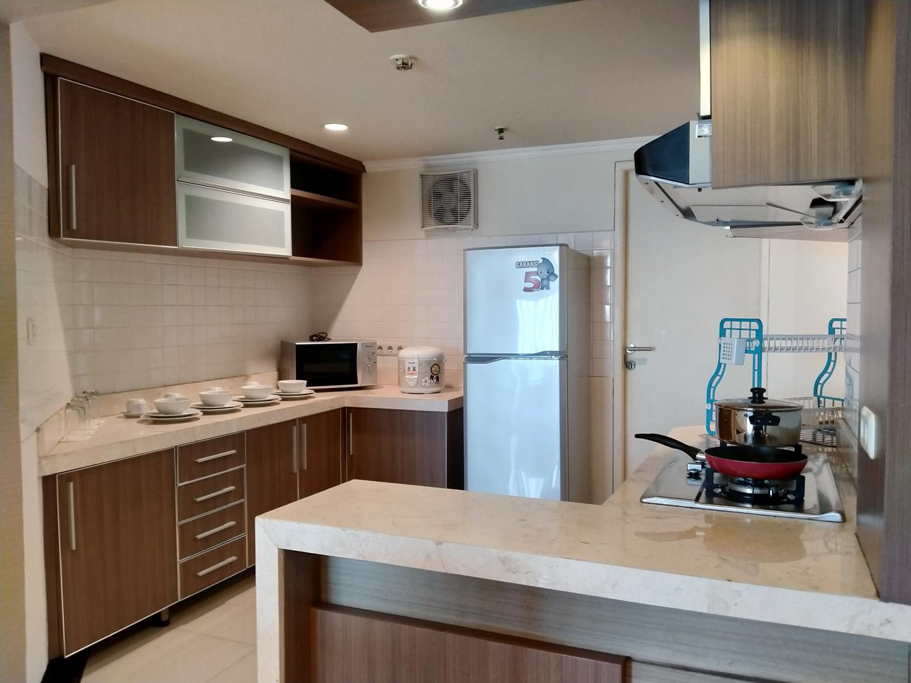 Three-Bedroom Apartment - Photo 6