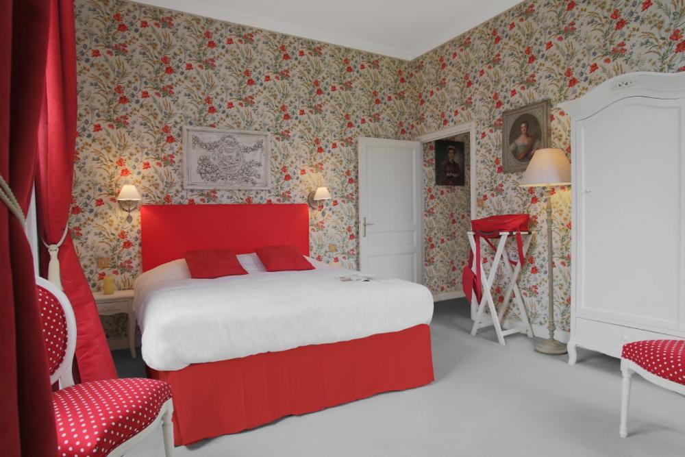 Deluxe Double Room with Extra Bed - Photo 5