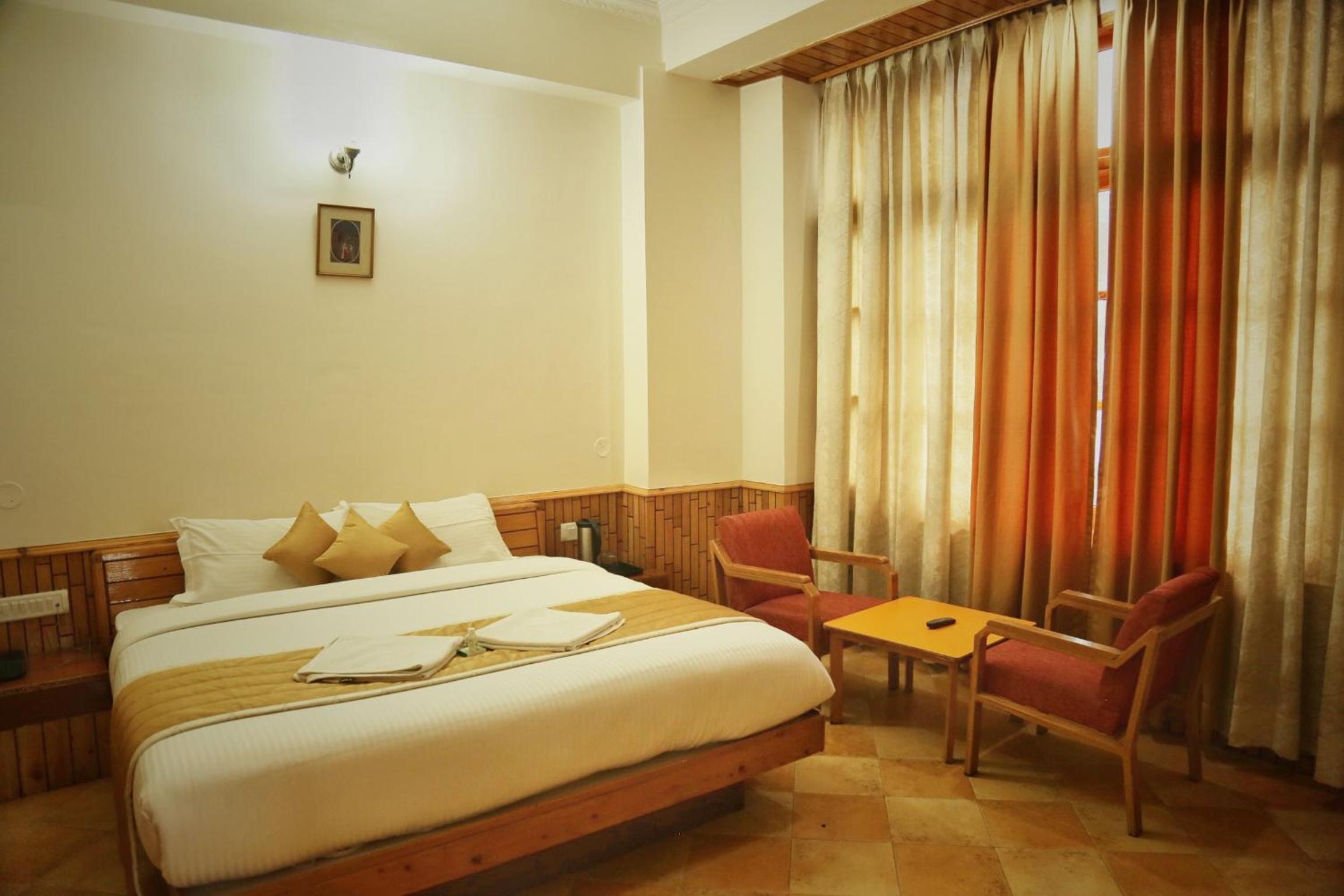 Standard Double Room - Photo 4